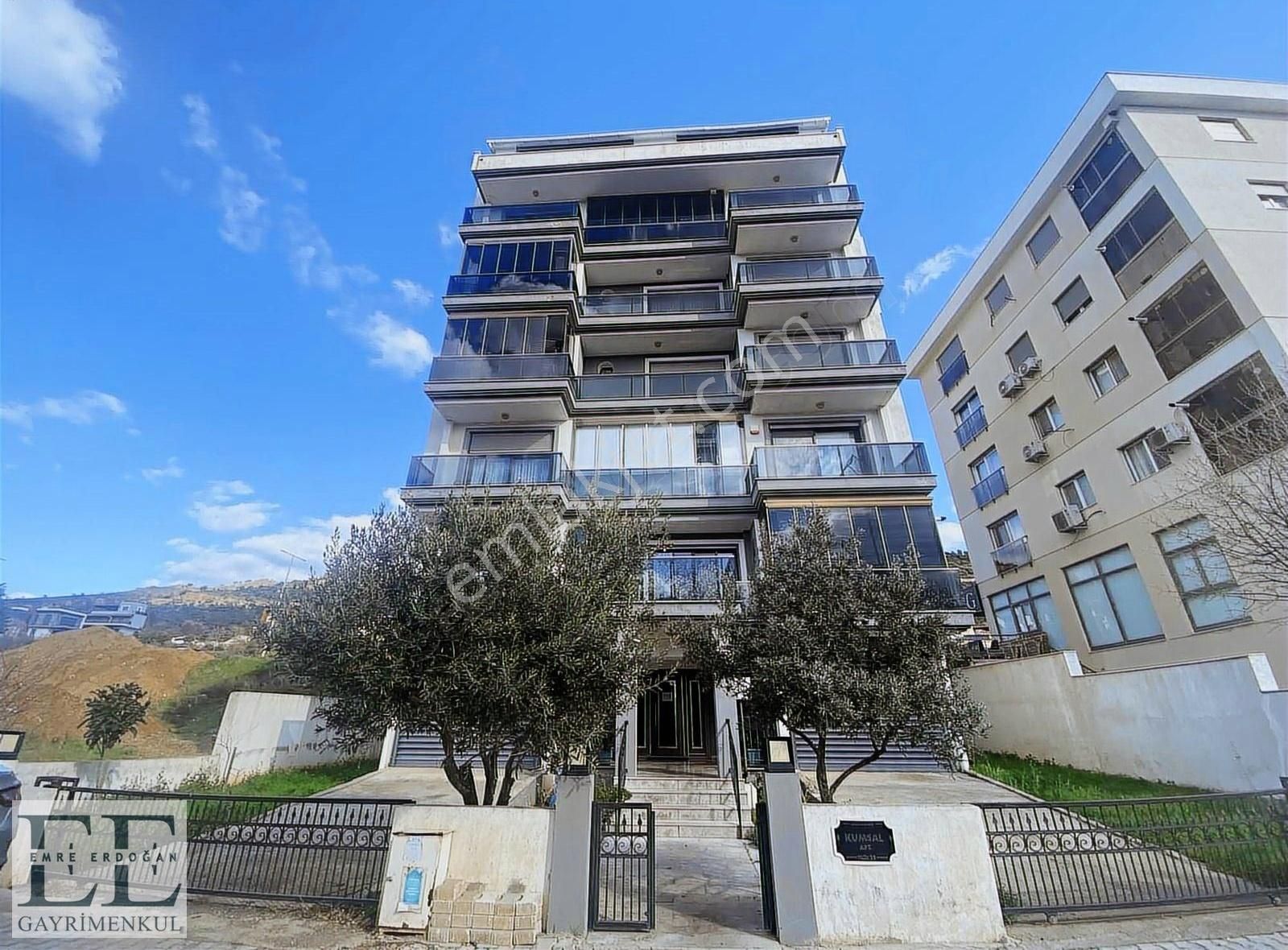 Güzelbahçe Yelki Anacadde Üzeri Satılık Daire
