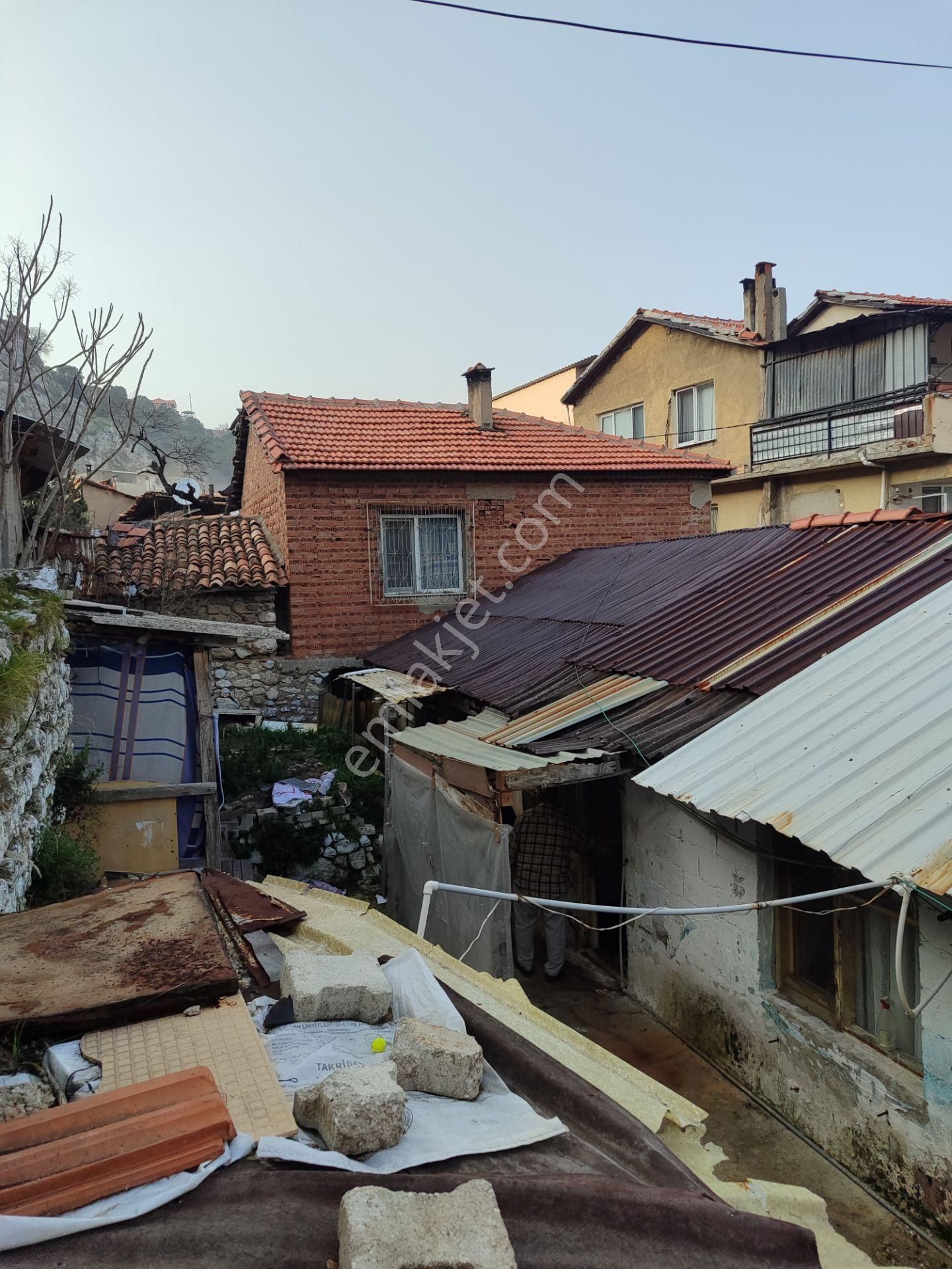 İzmir Kemalpaşa Merkezinde 150 Metrekare Müstakil Ev Acil Satılıktır - Görsel 8