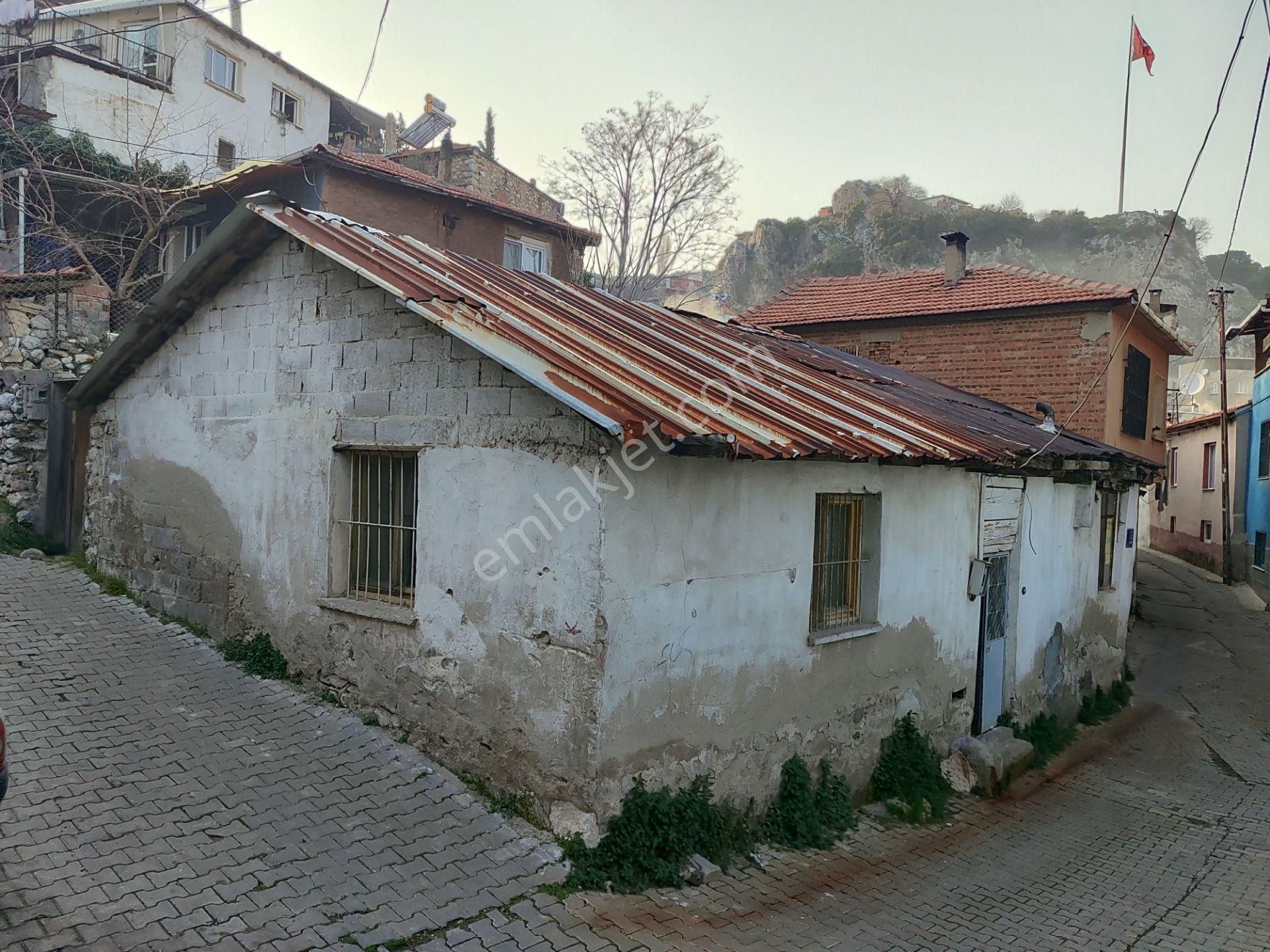 İzmir Kemalpaşa Merkezinde 150 Metrekare Müstakil Ev Acil Satılıktır - Görsel 15