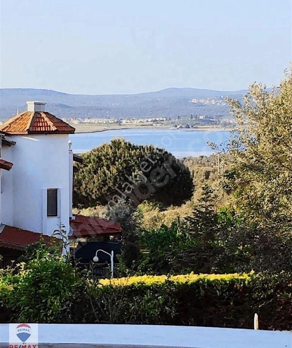 Gömeç Kemalpaşa Satılık Villa İntaland Sevgi Köyünde Satılık 3+1 Manzaralı Bahçeli Villa