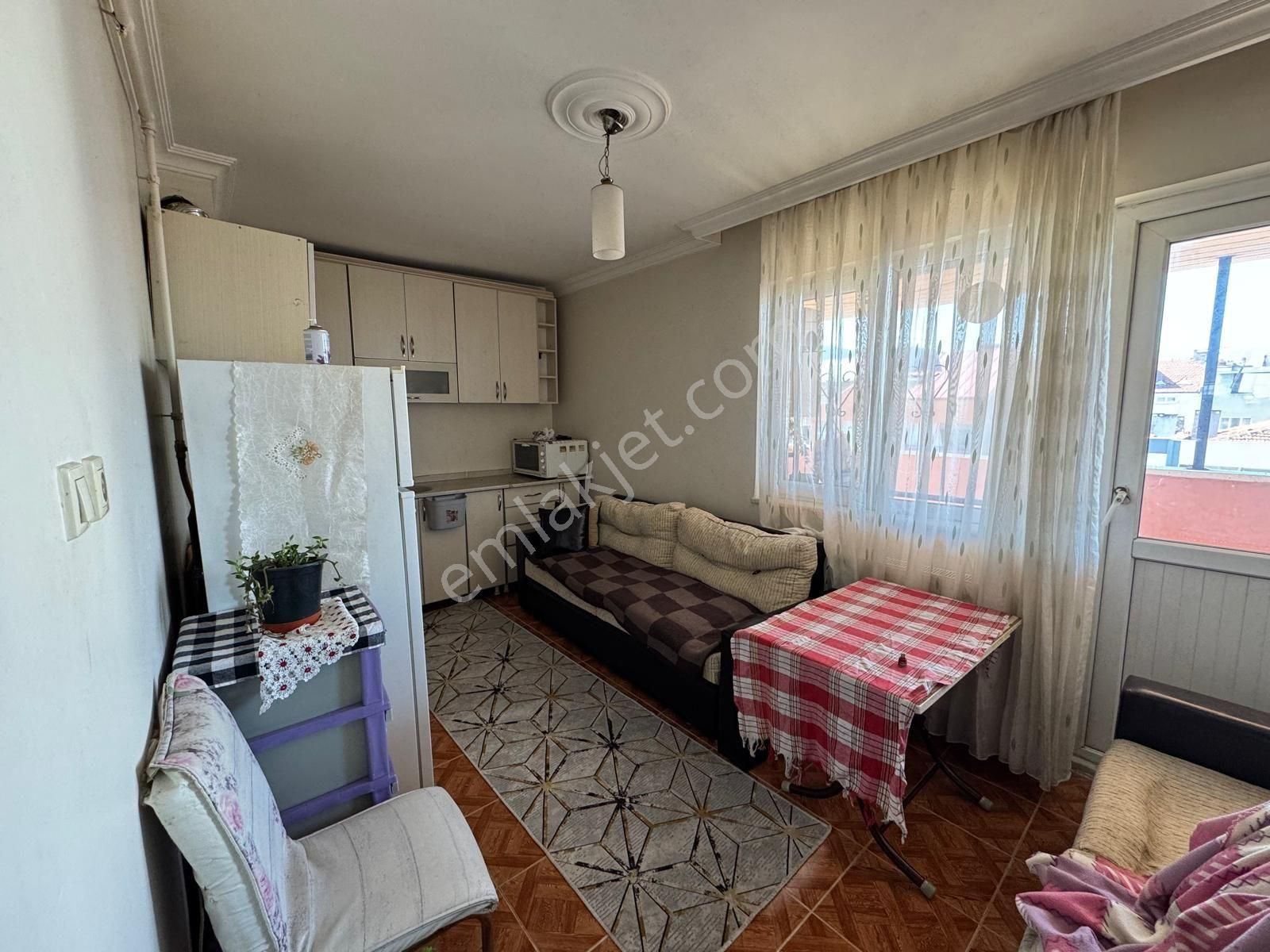 Yunusemre Yeni Mahalle Kiralık Daire Bilginoğlu Emlak'tan Yeni Mahallede Full Eşyalı 3+1 Açık Mutfaklı Daire