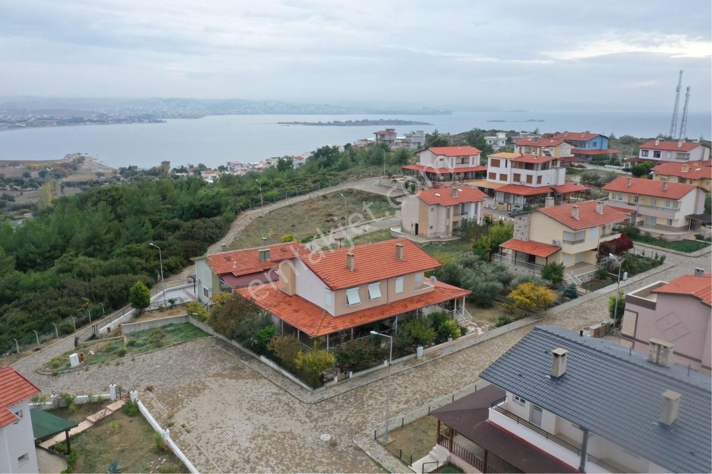 Sığacık Teos Site İçerisinde 3+1 Manzaralı Ve Tadilatlı Fırsat Satılık Villa - Görsel 27