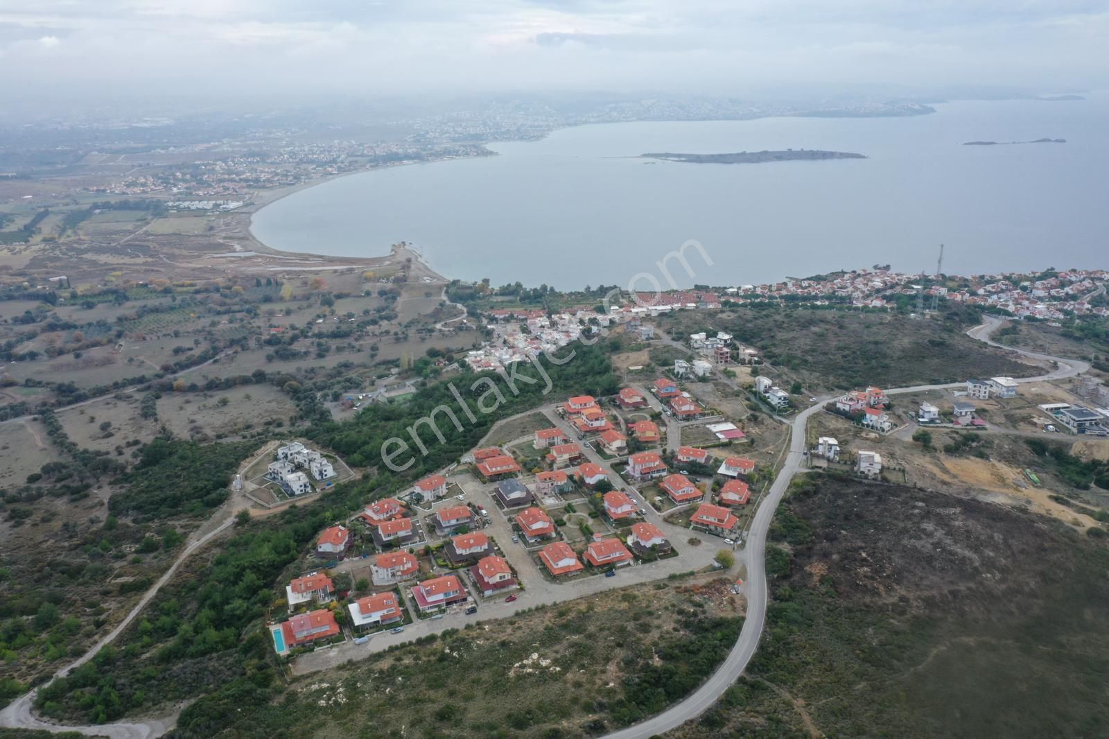 Sığacık Teos Site İçerisinde 3+1 Manzaralı Ve Tadilatlı Fırsat Satılık Villa - Görsel 2