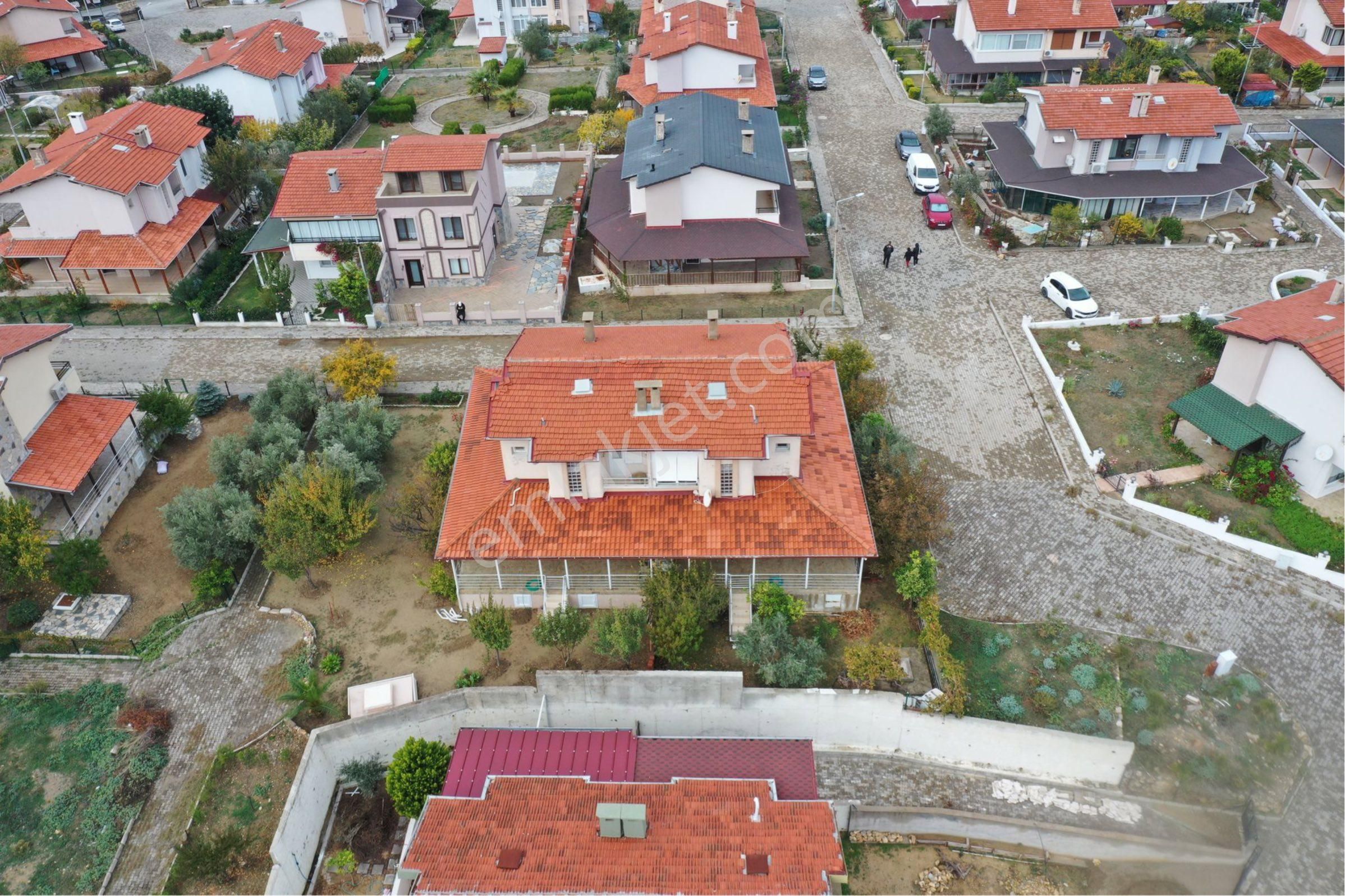 Sığacık Teos Site İçerisinde 3+1 Manzaralı Ve Tadilatlı Fırsat Satılık Villa - Görsel 25