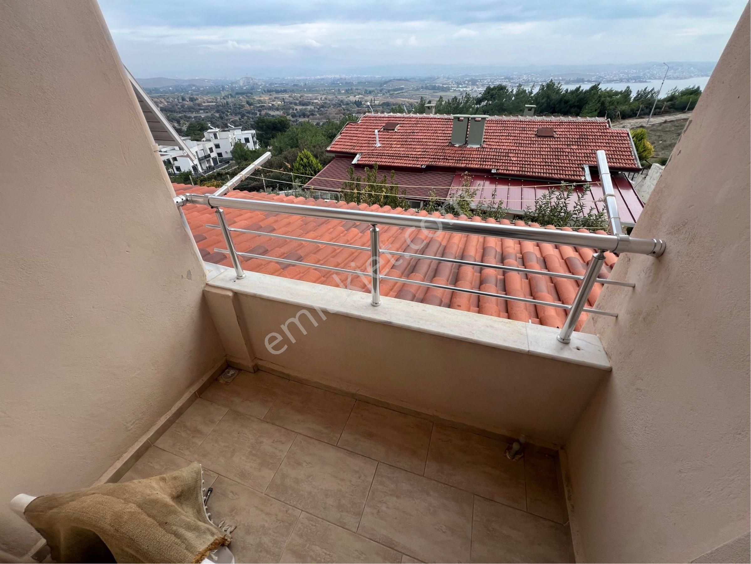 Sığacık Teos Site İçerisinde 3+1 Manzaralı Ve Tadilatlı Fırsat Satılık Villa - Görsel 14