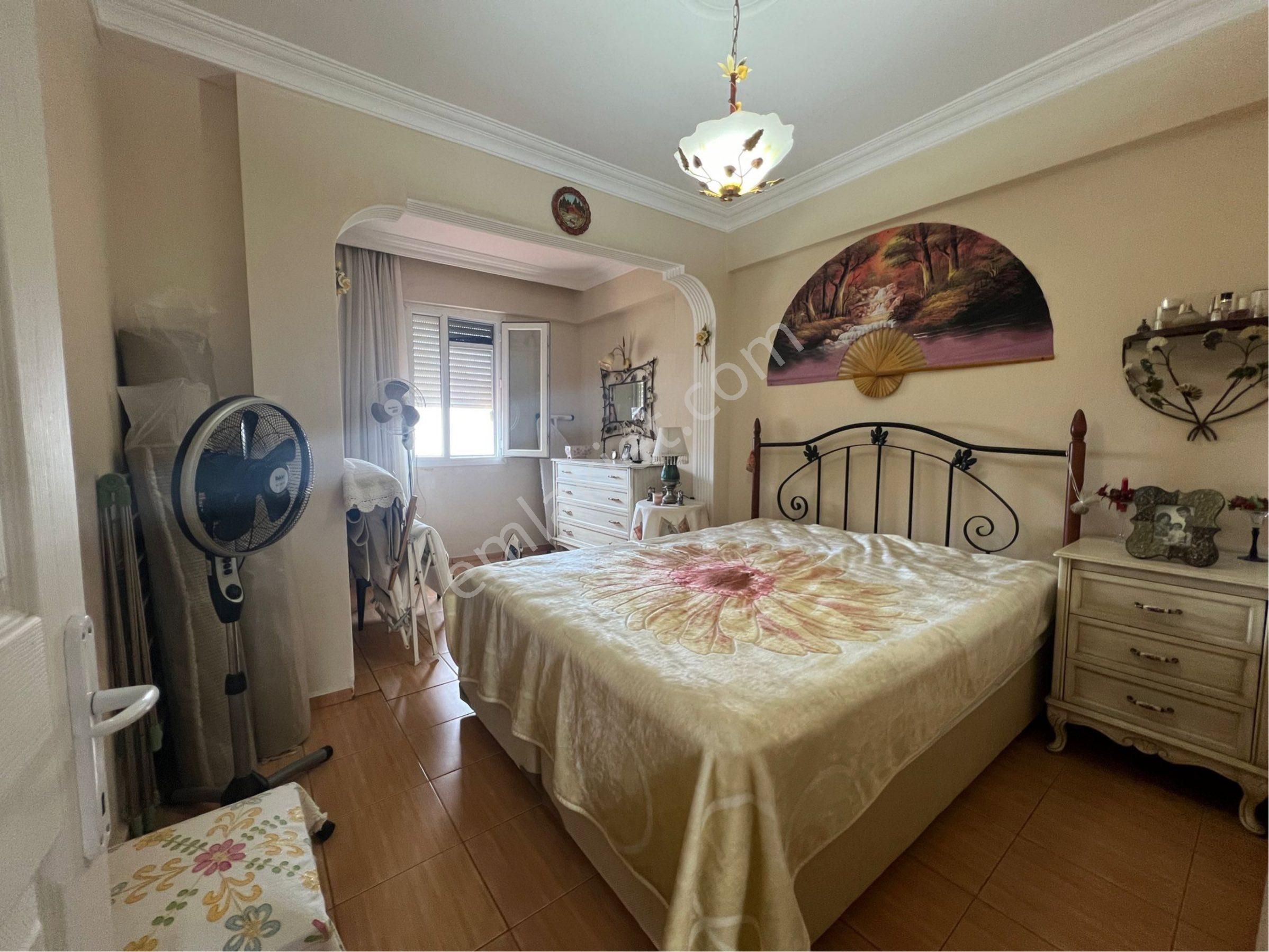 Sığacık Teos Site İçerisinde 3+1 Manzaralı Ve Tadilatlı Fırsat Satılık Villa - Görsel 16