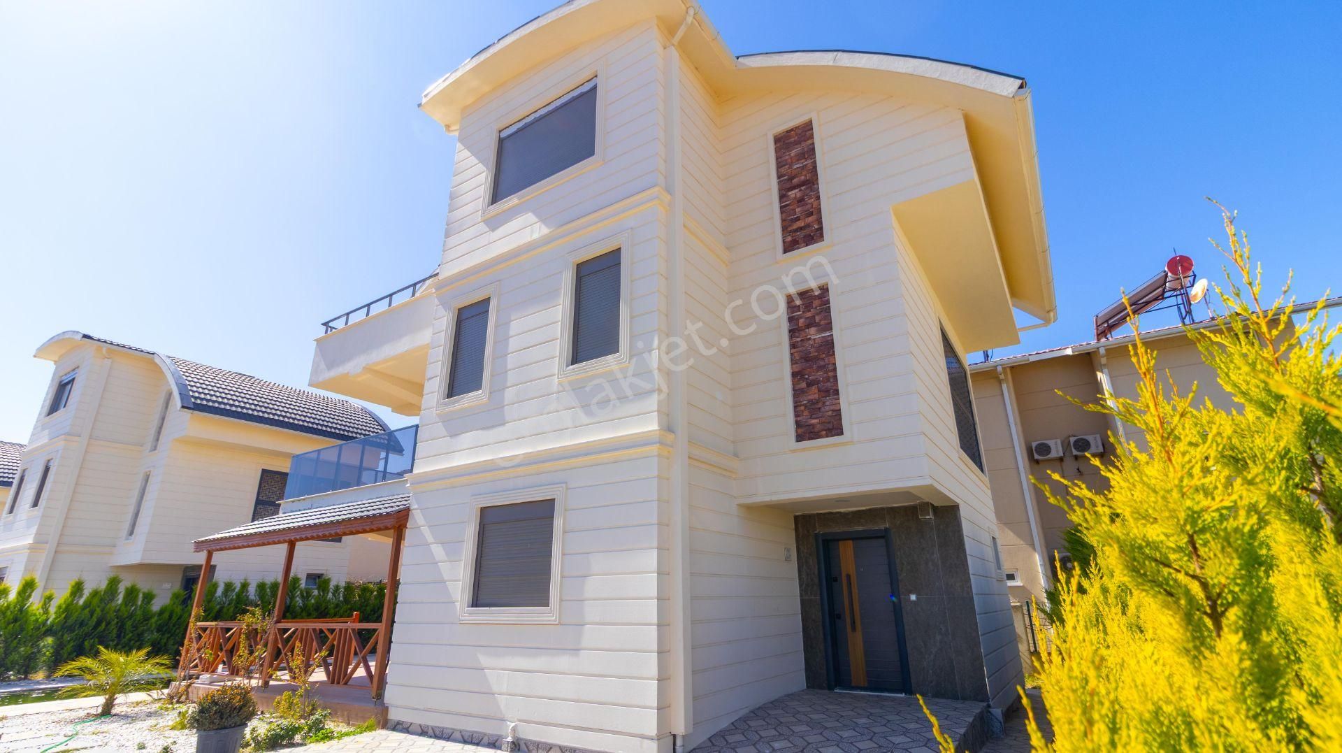 Günlük Kiralık Havuzlu Lüks Villa - Görsel 6