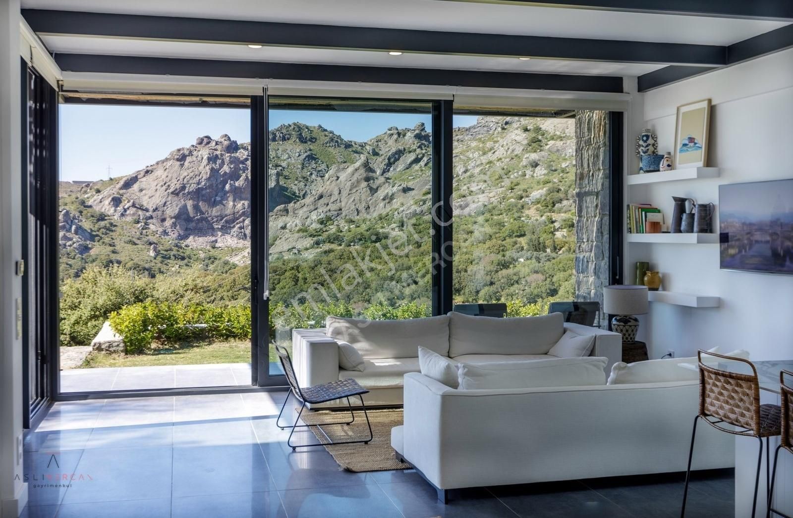 Gümüşlük Karakaya'da Etkileyici Modern Taş Villa - Görsel 20