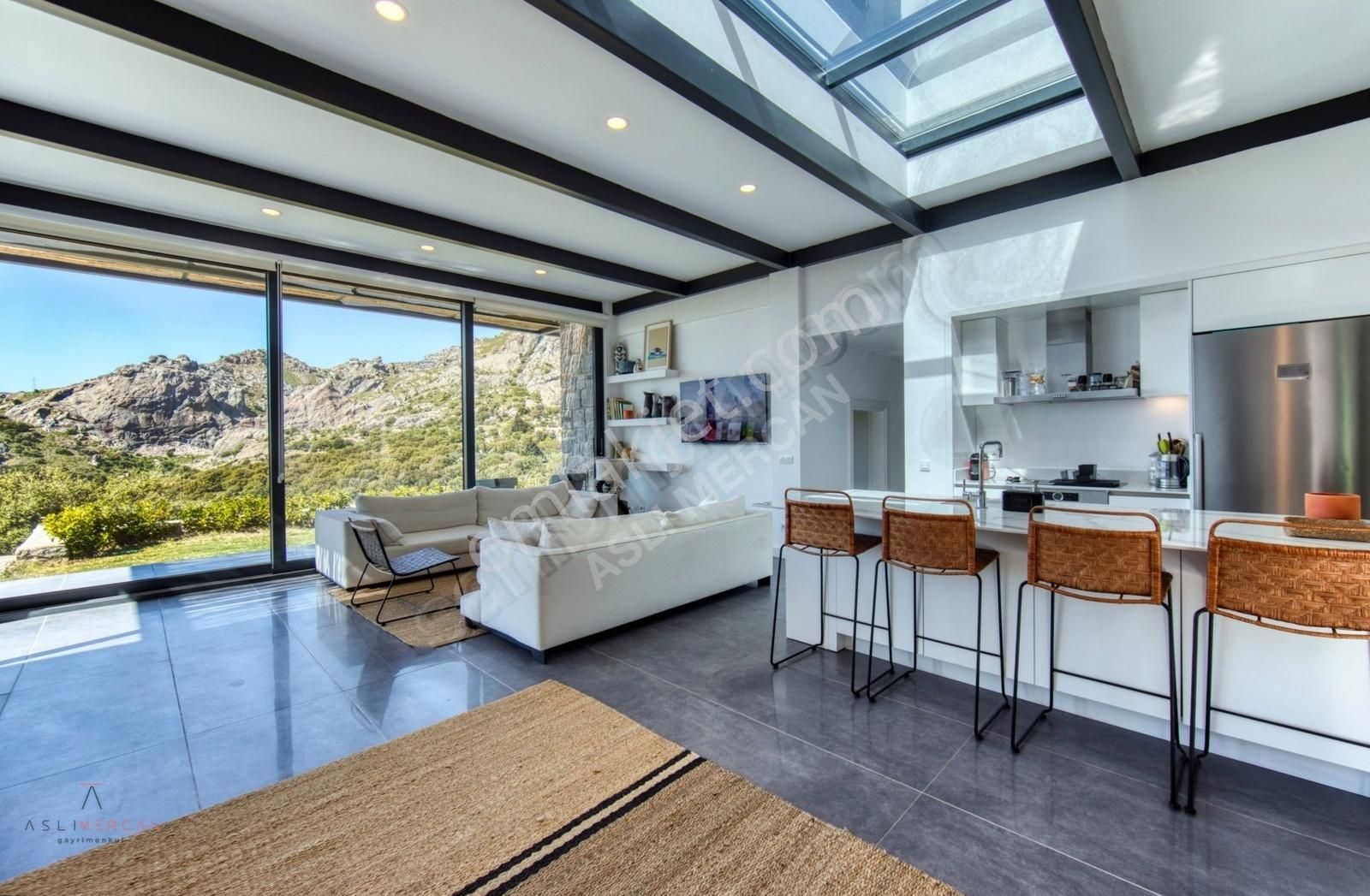 Gümüşlük Karakaya'da Etkileyici Modern Taş Villa - Görsel 2