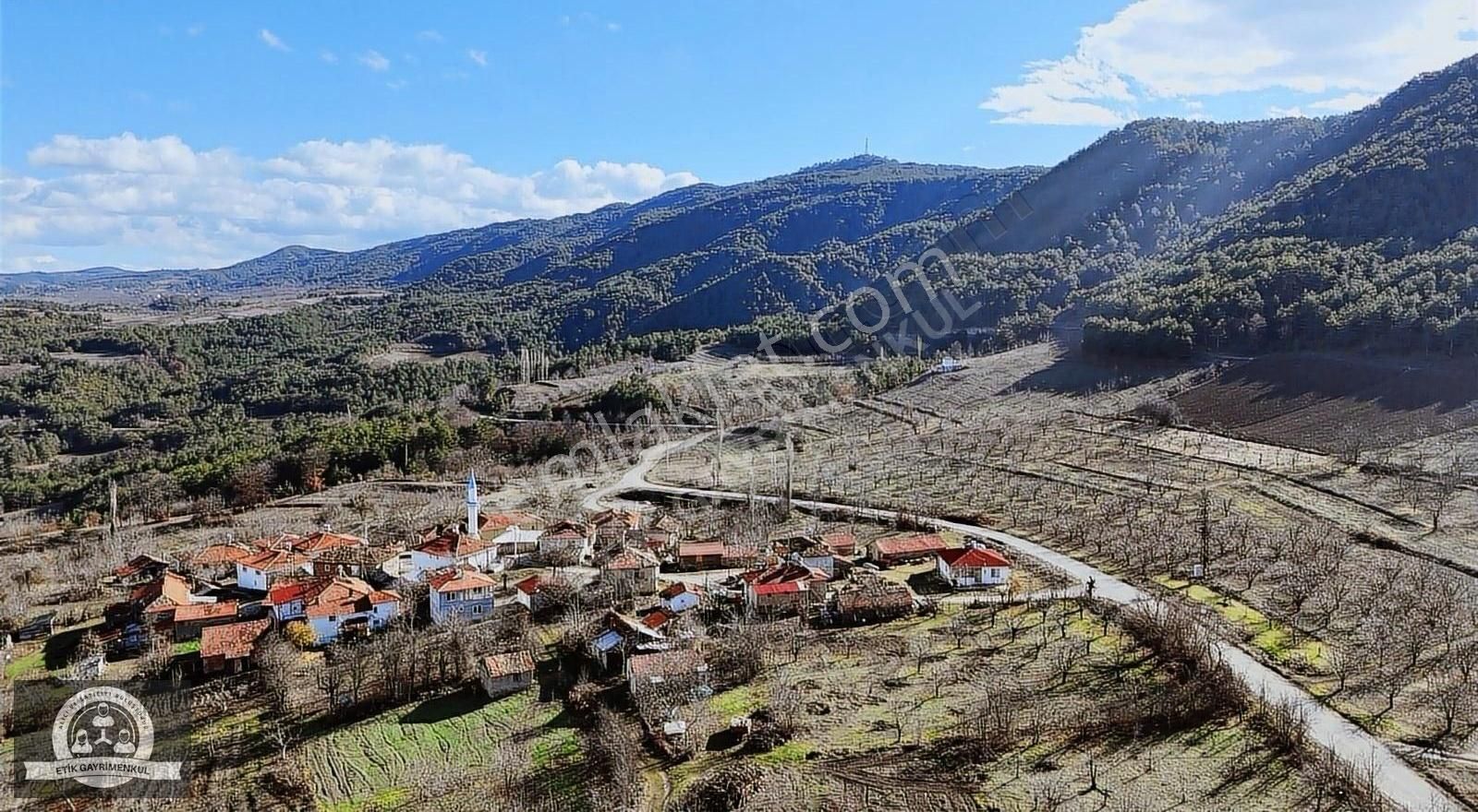 Gölpazarı Softalar Köyü Satılık Konut İmarlı Acil Fiyat Düştü Bilecik Gölpazarı Softalar Köyünde İmarlı Arsa