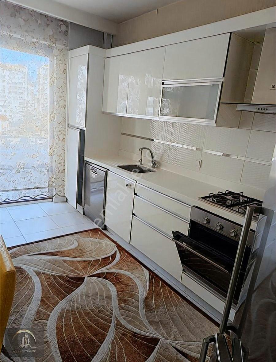 Şefikcanda Eşyalı Kiralık Daire 3+1 - Görsel 11