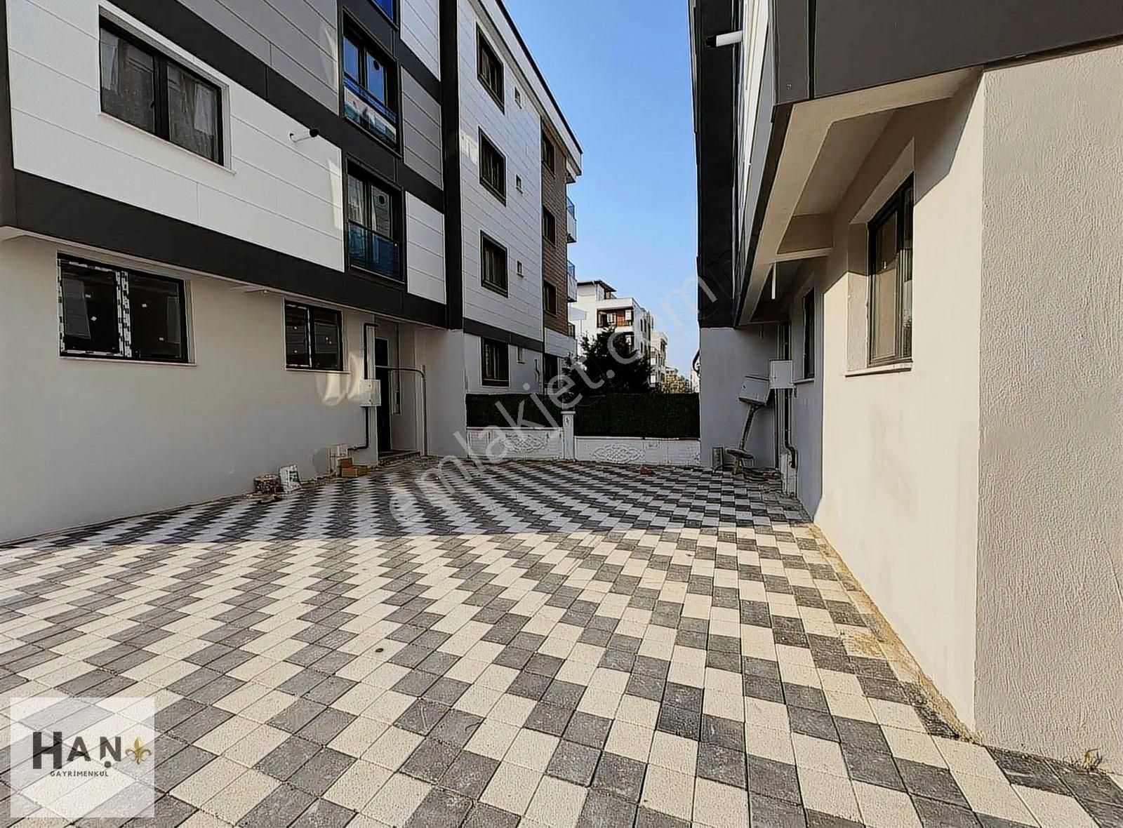 Manisa Muradiye Mh'de 2+1 Sıfır Satılık Arakat Full Lüks Daire