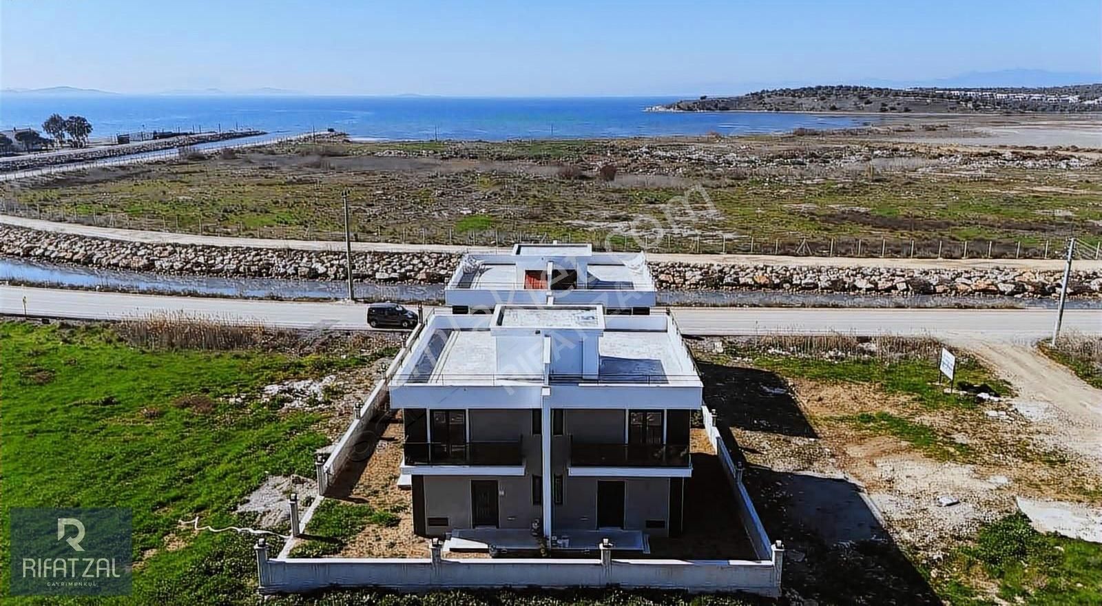 Gömeç Kemalpaşa Satılık Villa Gömeç Port Karşısı 3+1 110 M2 Deniz Manzaralı Lüx Sıfır Villalar