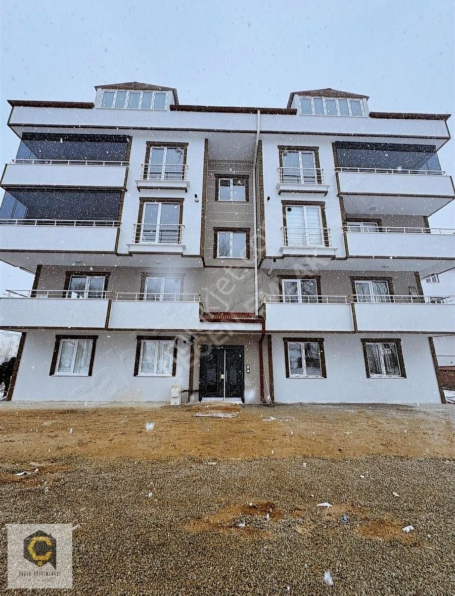 Bayburt Merkez Gençosman Satılık Daire Gençosman Mahallesinde 115 M2 3+1 Sıfır Satılık Daire