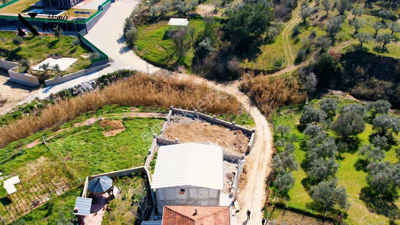 Kemalpaşa Yukarıkızılca Satılık 335 M2 Bahçe Elektrik Su Yol - Görsel 9