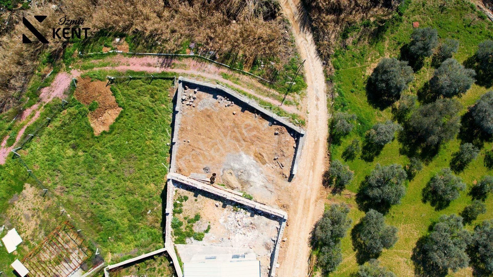 Kemalpaşa Yukarıkızılca Satılık 335 M2 Bahçe Elektrik Su Yol - Görsel 21