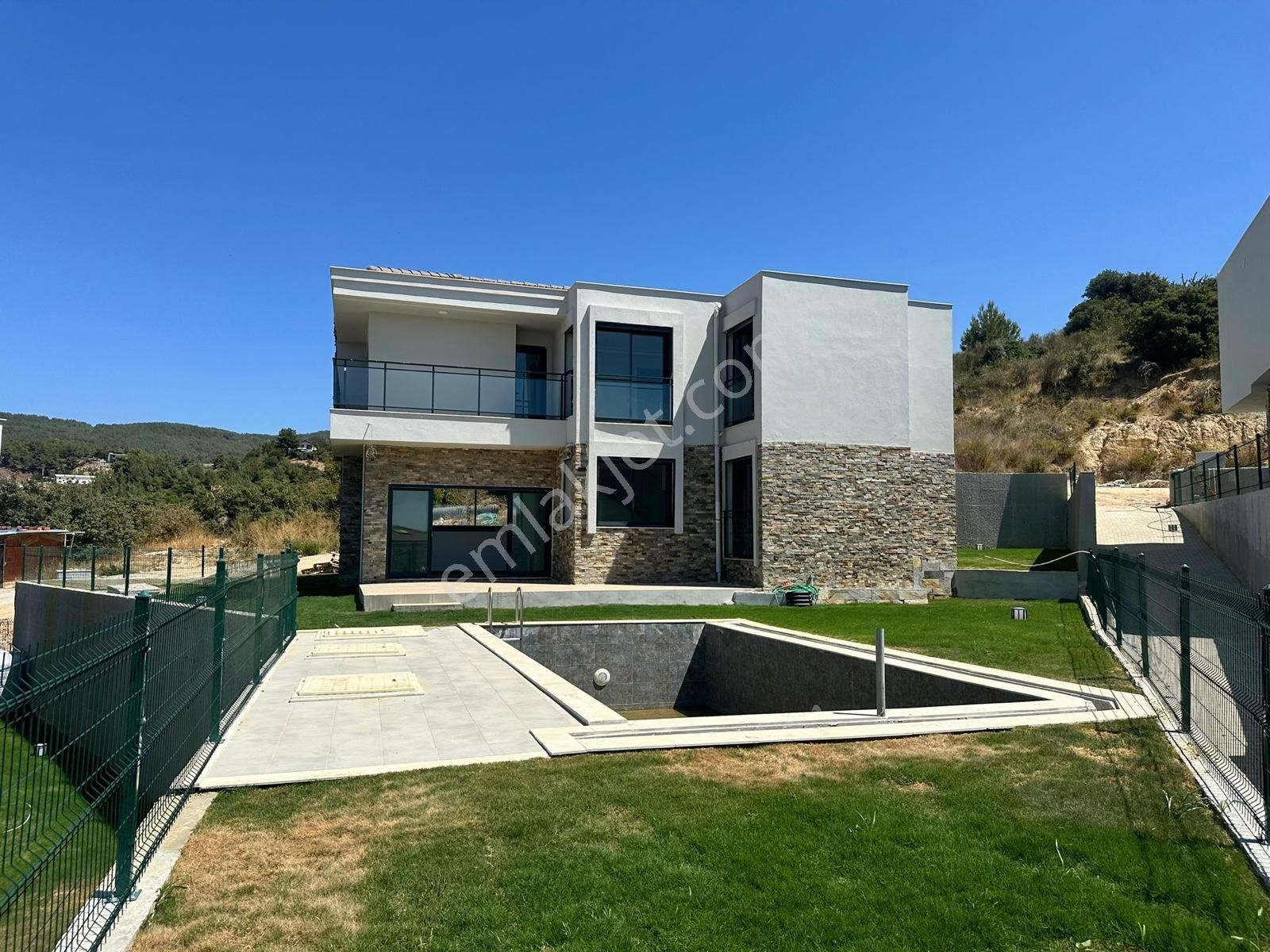 Kuşadası Yaylaköy Satılık Villa Woox’dan Yayla Köyde Deniz Manzaralı Satılık Villa