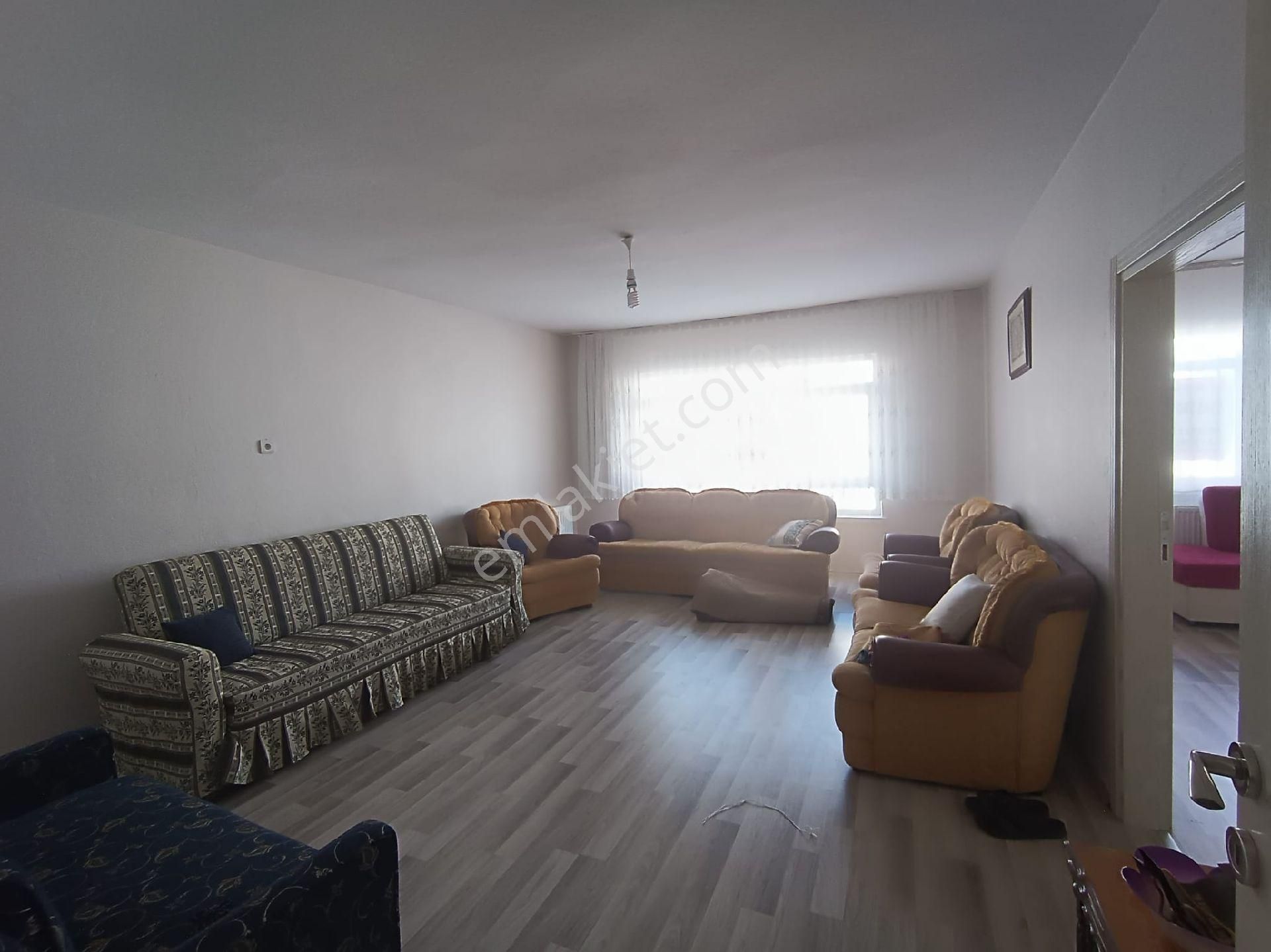 Sincan Mareşal Çakmak Satılık Daire Maraşal Çakmak Mahallesinde 3+1 Satılık Ara Kat Daire