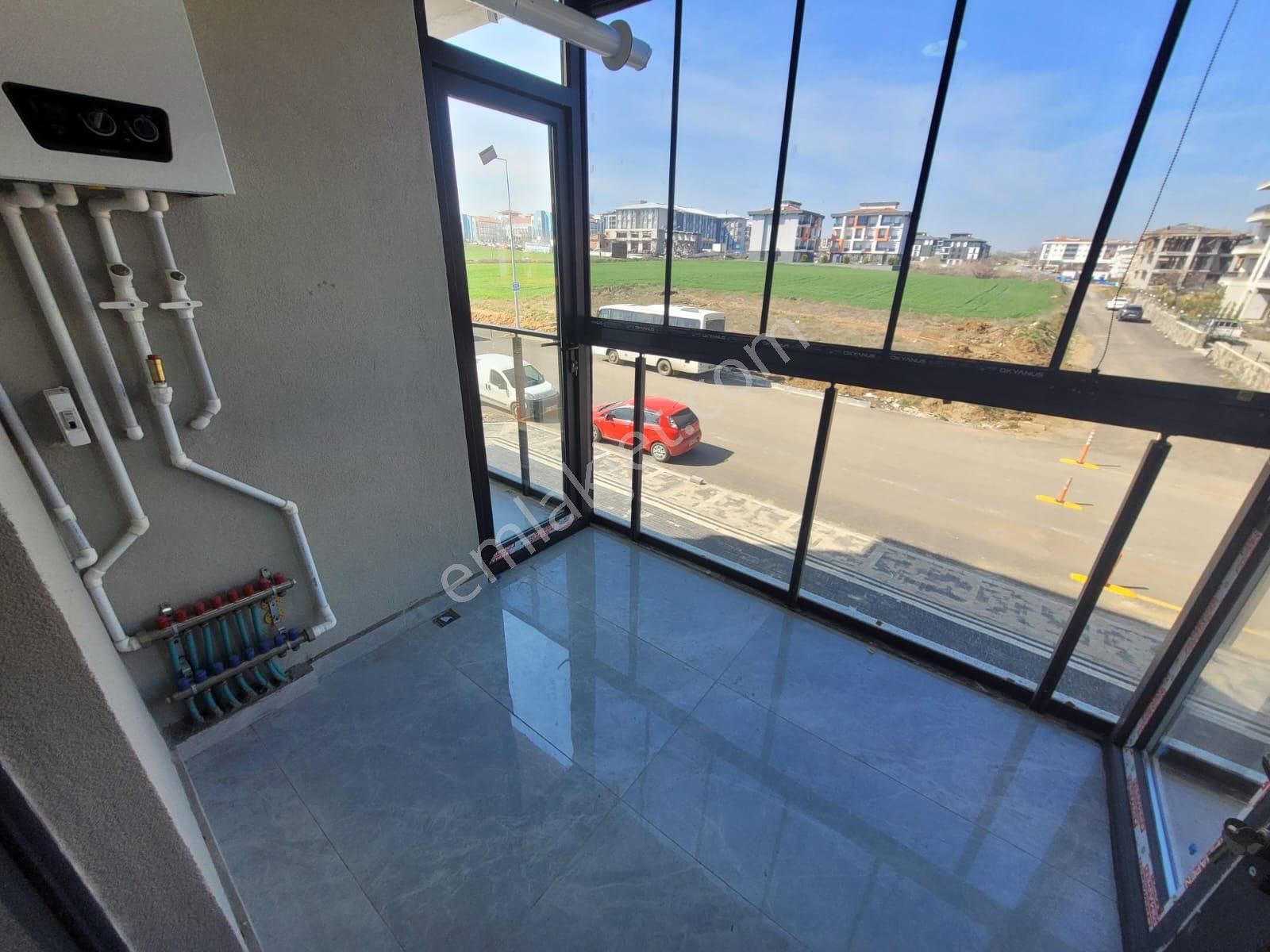 Delux'den Atatürk Mah.'de Merkezi Konumda Önü Açık Sıfır Lux 2+1 - Görsel 12