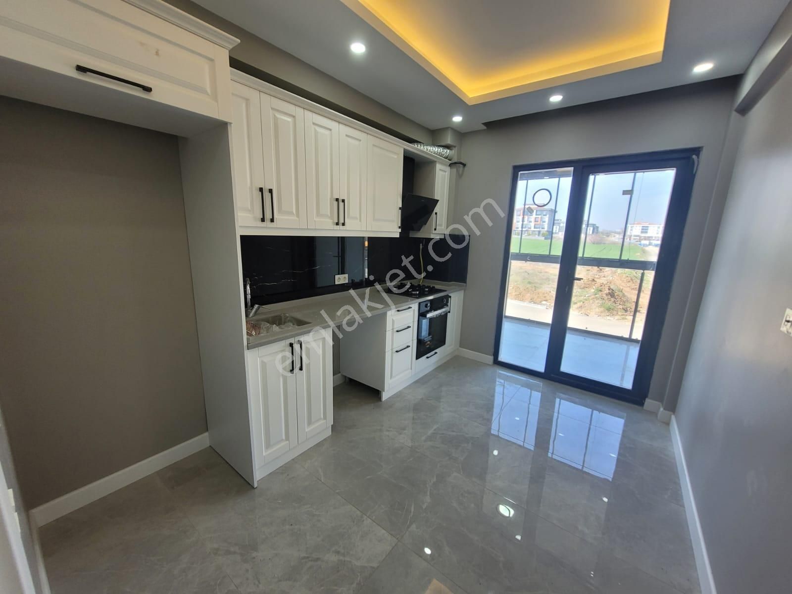 Delux'den Atatürk Mah.'de Merkezi Konumda Önü Açık Sıfır Lux 2+1 - Görsel 8