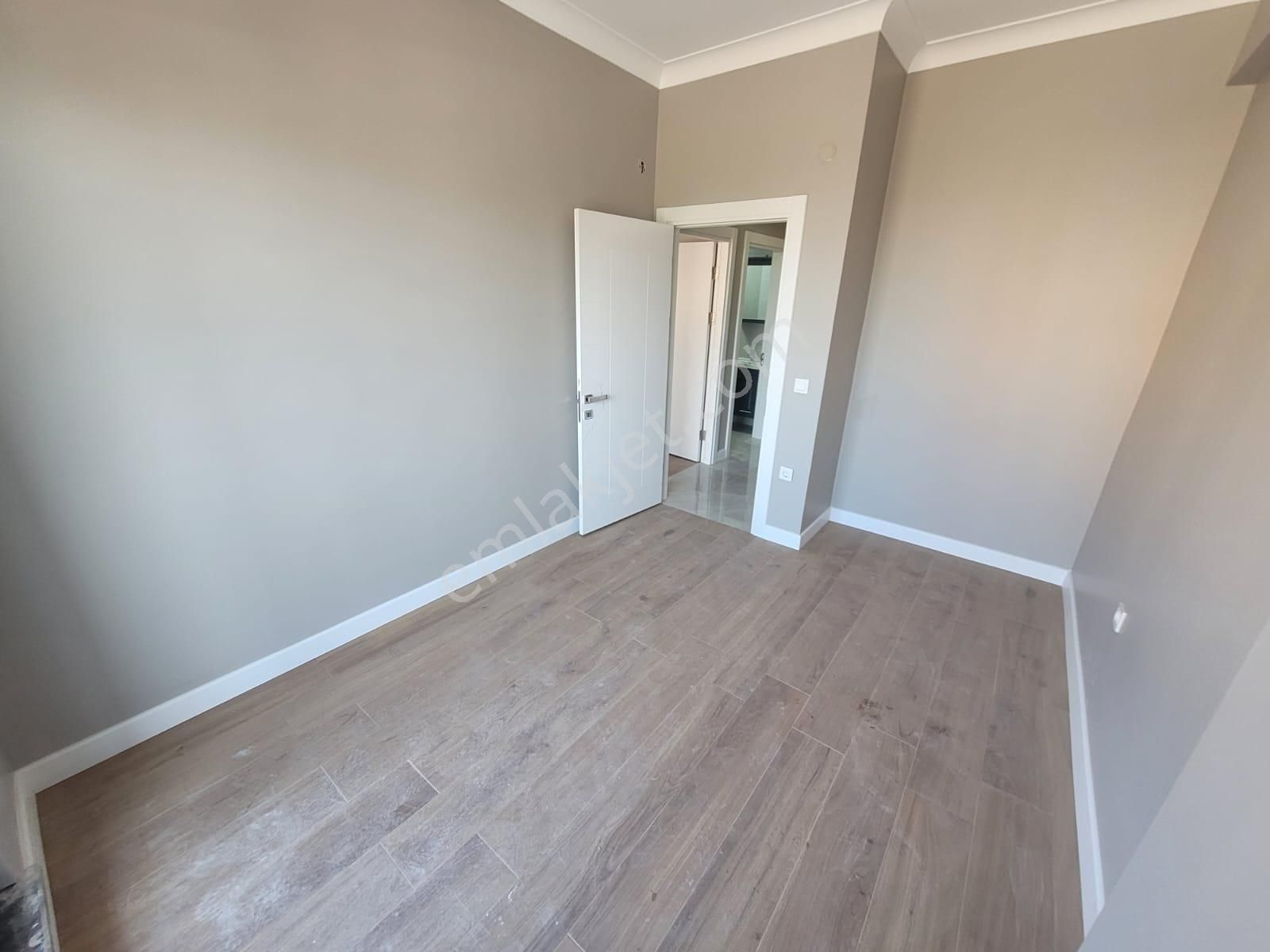 Delux'den Atatürk Mah.'de Merkezi Konumda Önü Açık Sıfır Lux 2+1 - Görsel 17