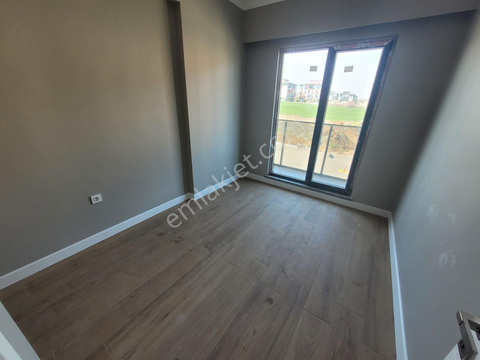 Delux'den Atatürk Mah.'de Merkezi Konumda Önü Açık Sıfır Lux 2+1 - Görsel 15