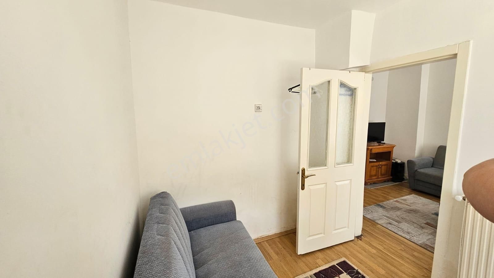 Çankaya Cebeci Üstü Fakülte Askerlik Şubeye Yürüme Mesafesinde 1+1 Eşyalı Kiralık
