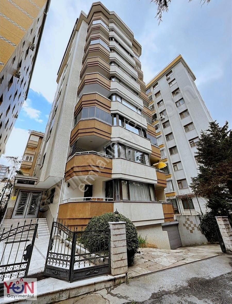 Maltepe Yalı Satılık Daire Maltepe Yalı Mh. Sahile 100 Mtr 185 M² Net 4+1 Boş Satılık Daire