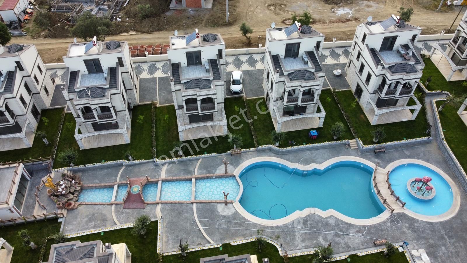 Poyraz Gayrimankul'den Güre'de Satılık Site İçinde Taş Villa - Görsel 27