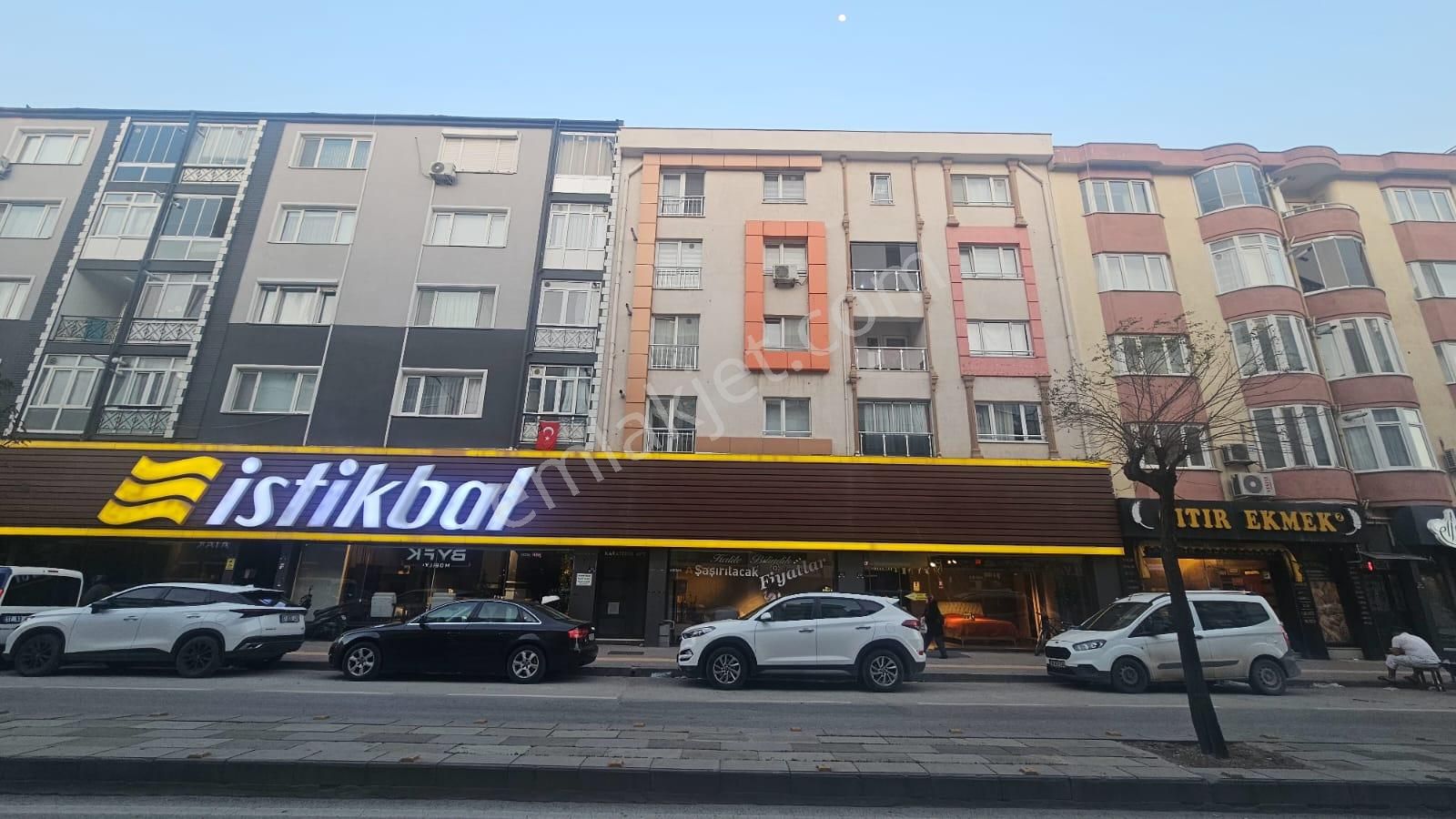 Çanakkale Merkez Barbaros Kiralık Daire Çanakkale Atatürk Caddesinde Kiralık Kapalı Mutfak 1+1 Daire