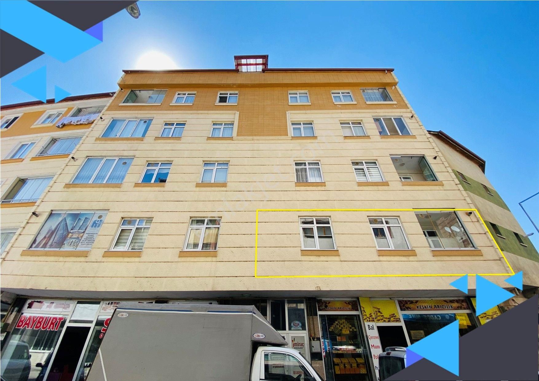 Bayburt Merkez Kadızade Satılık Daire Şehrin Merkezinde, Saat Kule Mevkiinde 2+1, 80 M² Satılık Daire