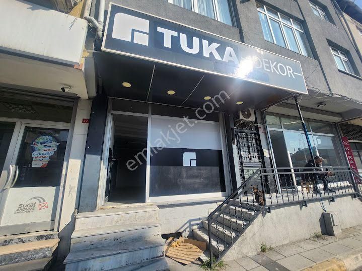 Küçükçekmece Atatürk Kiralık Büro Küçükçekmece Arena Park Karşısında Kiralık 65m2 Cam Giydirme Ofis Dükkan