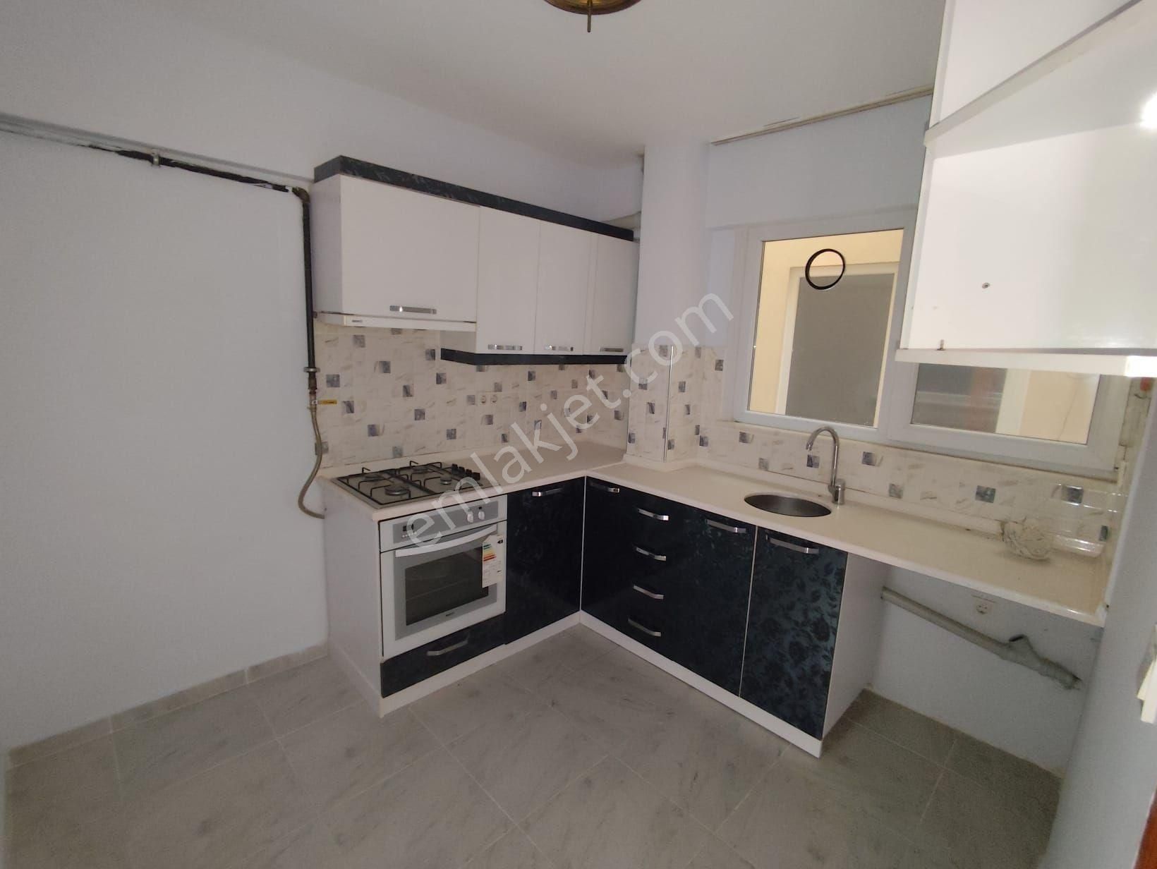 Kocamustafapaşa Sümbülefendi Camıı Karşısı 3+1 Çift Cephe 110 Mt Kat 3 Satılık Daire - Görsel 17