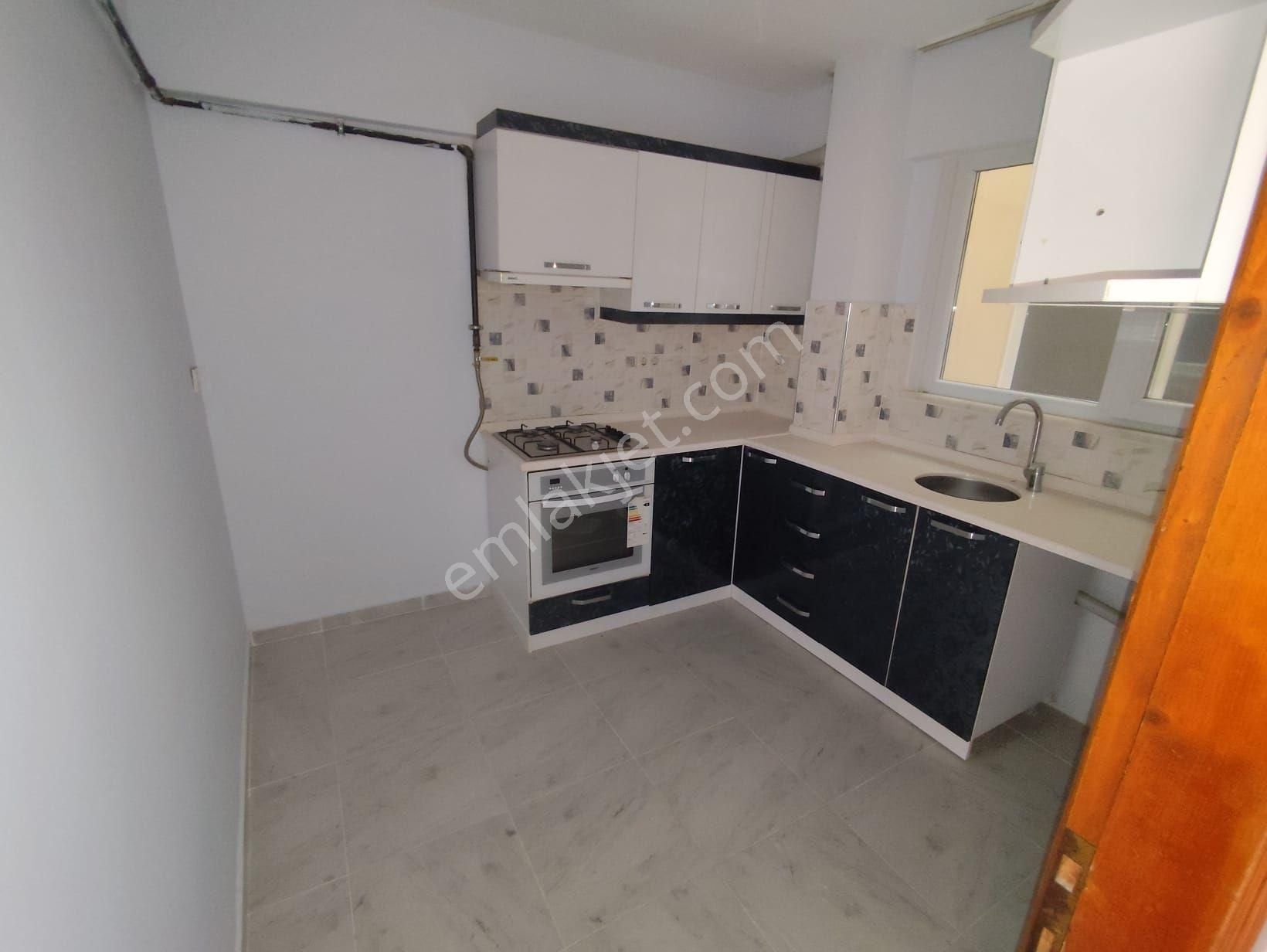 Kocamustafapaşa Sümbülefendi Camıı Karşısı 3+1 Çift Cephe 110 Mt Kat 3 Satılık Daire - Görsel 19