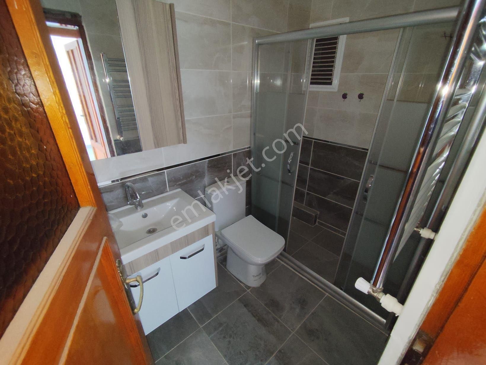 Kocamustafapaşa Sümbülefendi Camıı Karşısı 3+1 Çift Cephe 110 Mt Kat 3 Satılık Daire - Görsel 14