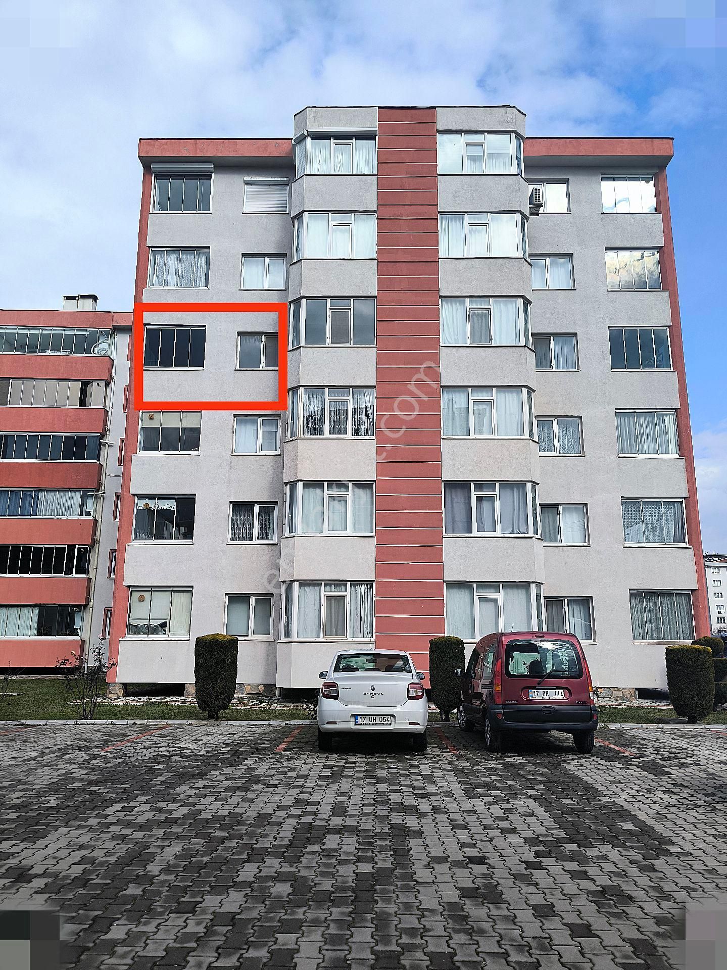 Çanakkale Merkez Esenler Satılık Daire Çanakkale Sinerjiden Esenler 60m İlk Yola Cephe Site İçi Ebeveyn Banyolu 3+1 Daire