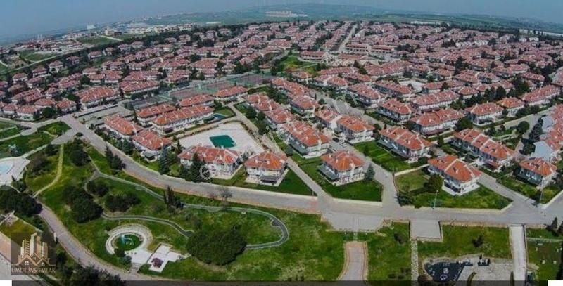 Silivri Semizkumlar Satılık Villa Silivri Nin Gözde Marmara Uyumkent Sitesinde B Tipi Villa