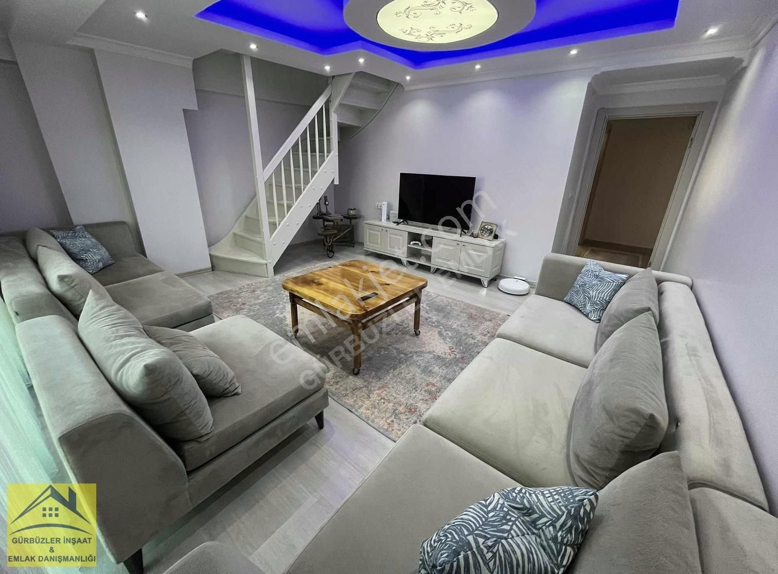 M.akifde Satılık 3+2 170m² Geniş Sıfır Ayarında Merkezde Dubleks