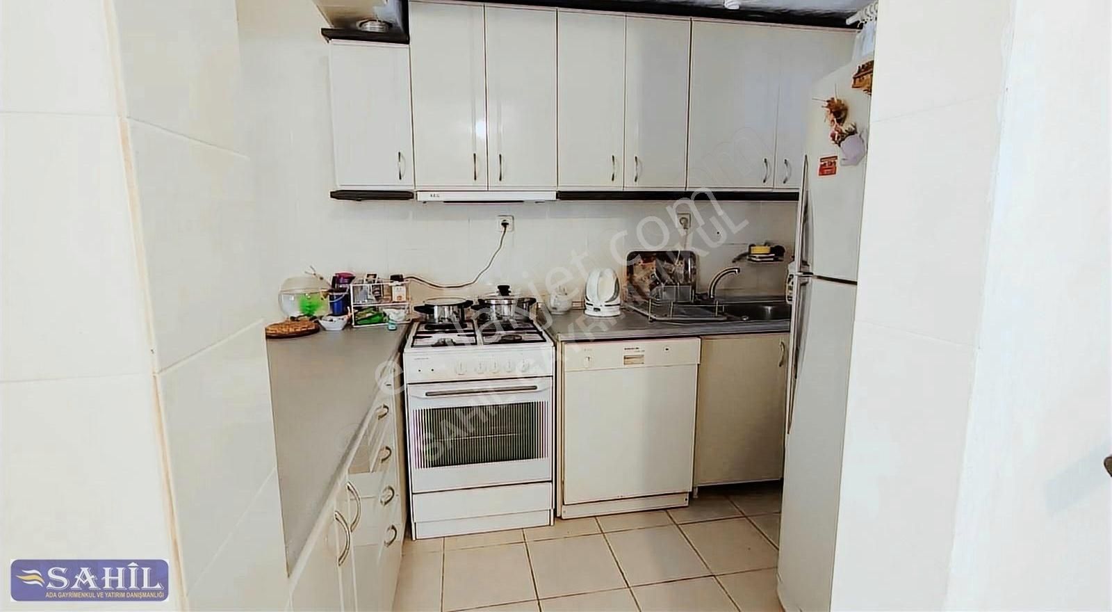 Kuşadası Davutlar Satılık Denize 70 M 2+1 Yazlık - Görsel 2