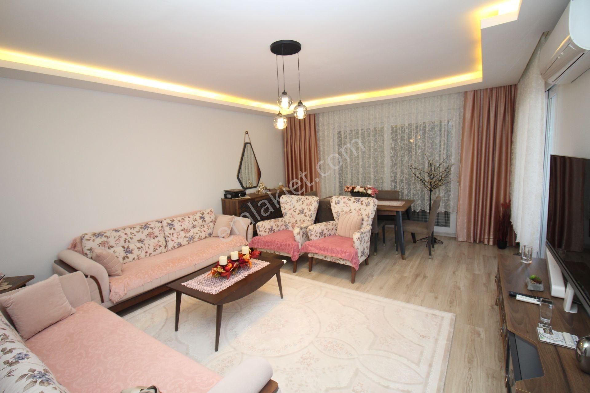 Ulukent Atavadi Sitesinde Arakat 3+1