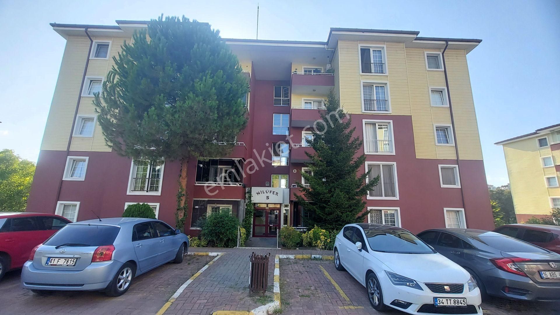 Adapazarı Korucuk Satılık Daire Remax Mavi'den Korucuk Baytur Sitesi Nilüfer5 3+1 Satılık Daire