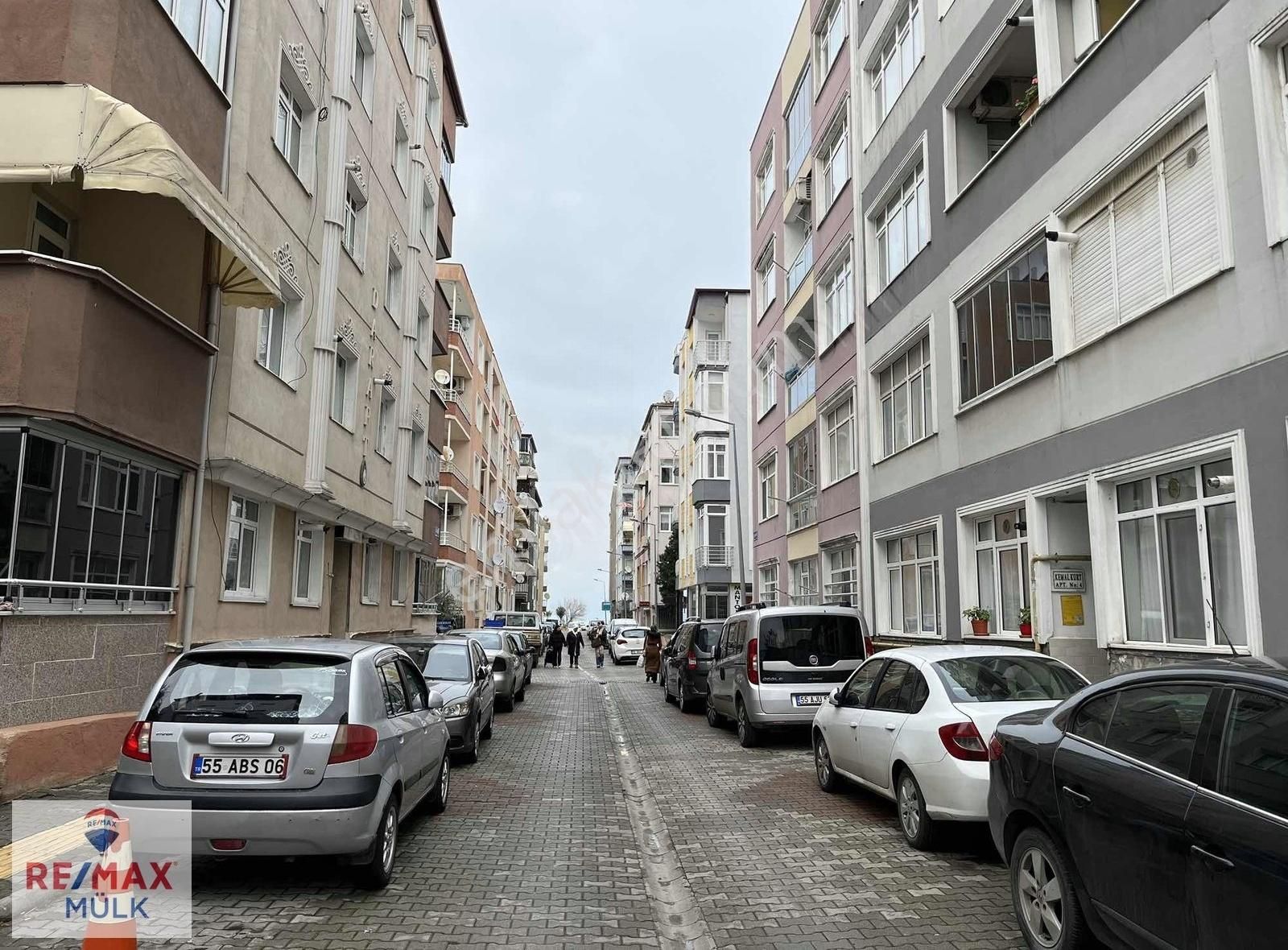 Atakum Denizevleri Satılık Daire Remax Mülk Özgür Baki'den Denize Yakın 3+1 Daire