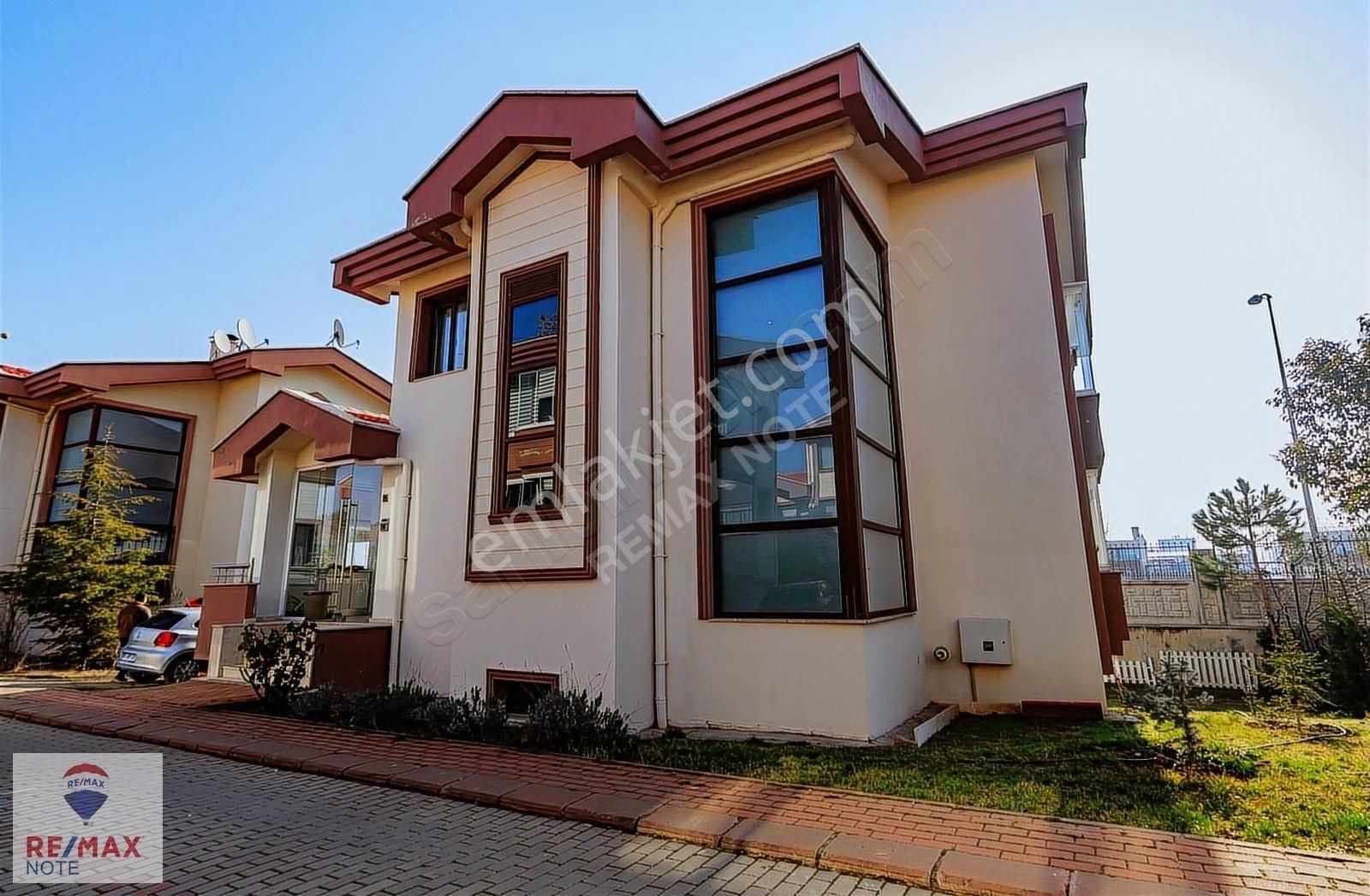 Çankaya Alacaatlı Satılık Villa Çankaya Alacaatlı Mah. Park Koru Evlerinde Satılık Villa