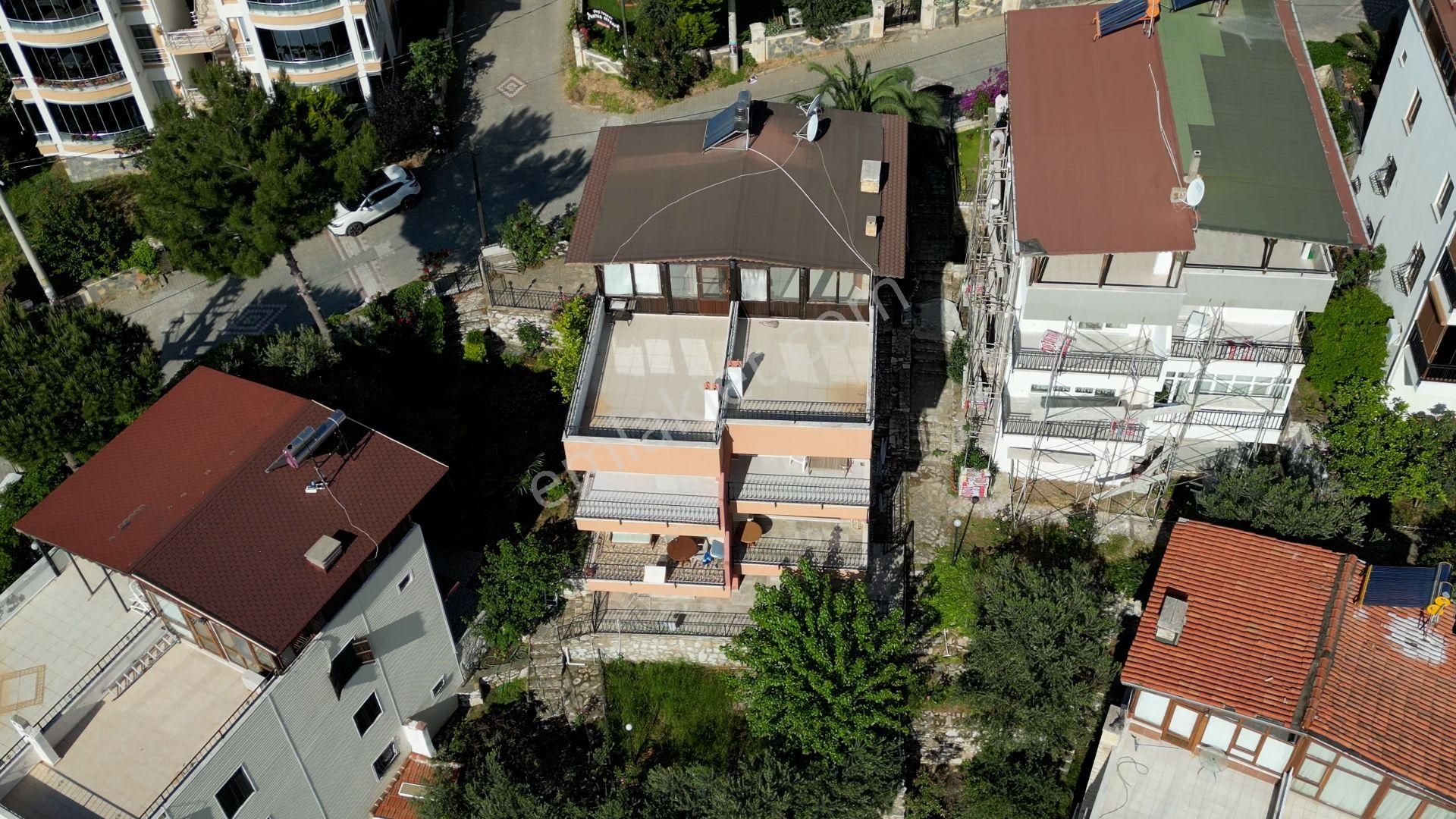 Edremit Altınoluk Satılık Villa Altınoluk’ta Önü Kapanmaz Deniz Manzaralı Satılık 4+1 Villa