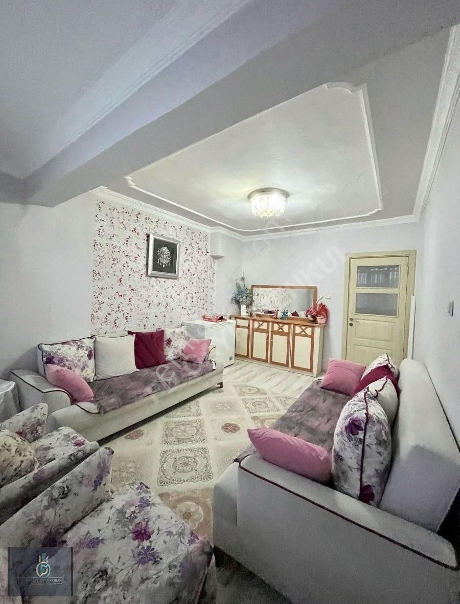 Karacabey Canbalı Satılık Daire Acilll Satılık İçi Yenilenmiş Site İçerisinde 3+1 Arakat