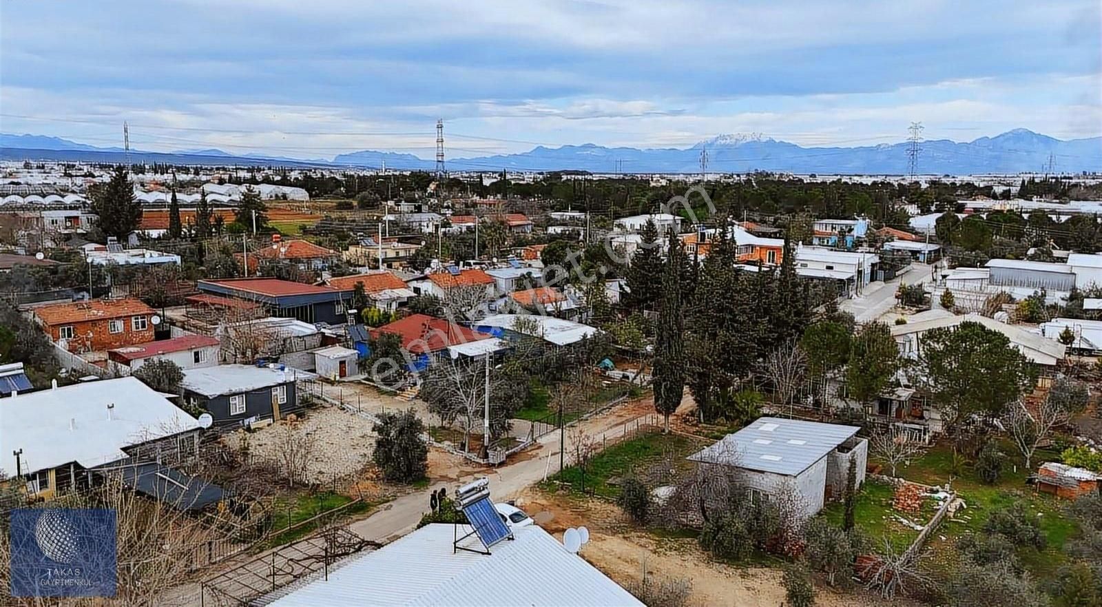 Aksu Atatürk Satılık Müstakil Ev Müstakil Mahalle İçinde 412m2 Tek Tapulu Satılık Ev