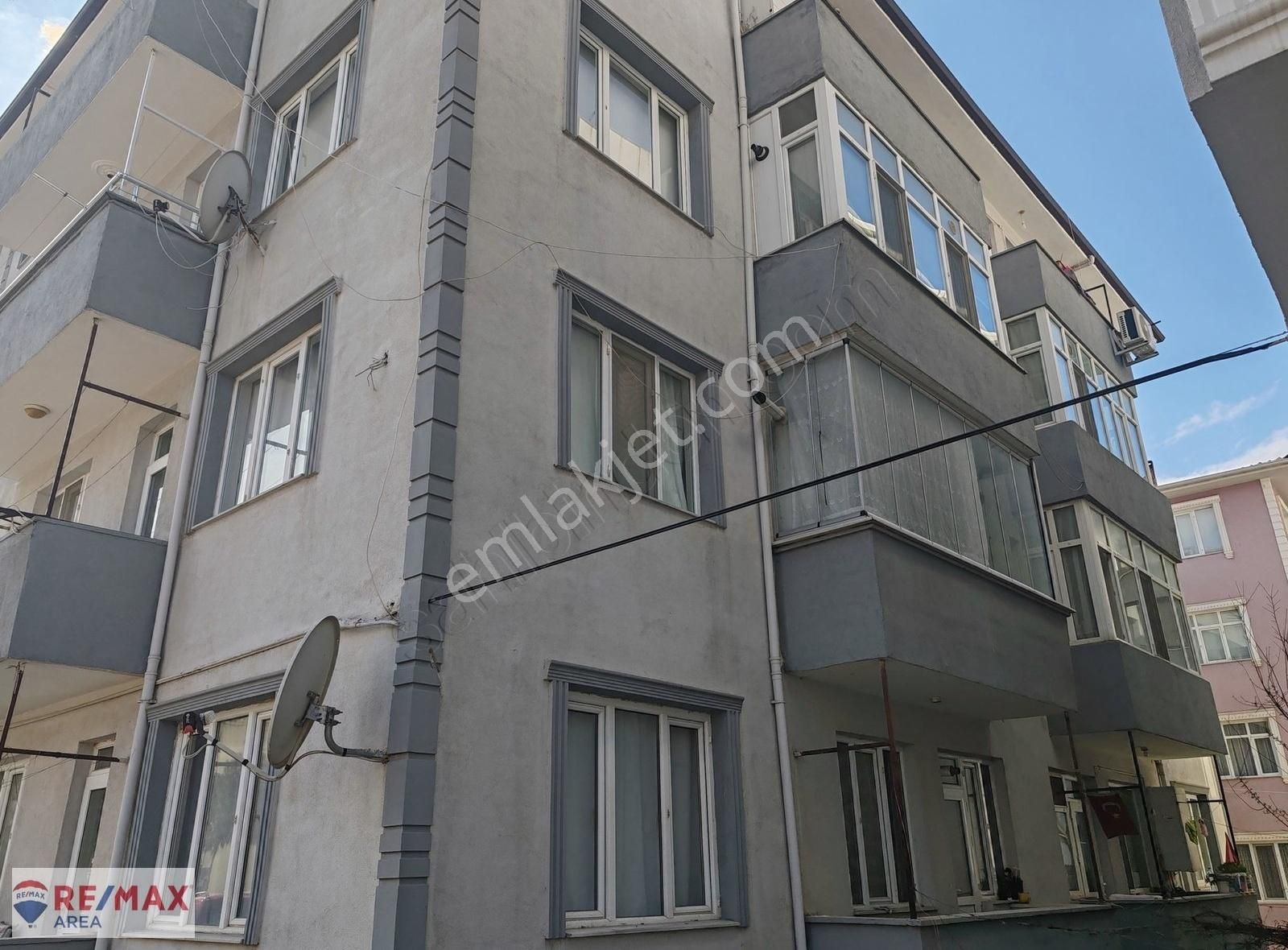 Karacabey Gazi Satılık Daire Remax Area Dan Karacabey Merkezde Satılık Bakımlı 3+1 Daire