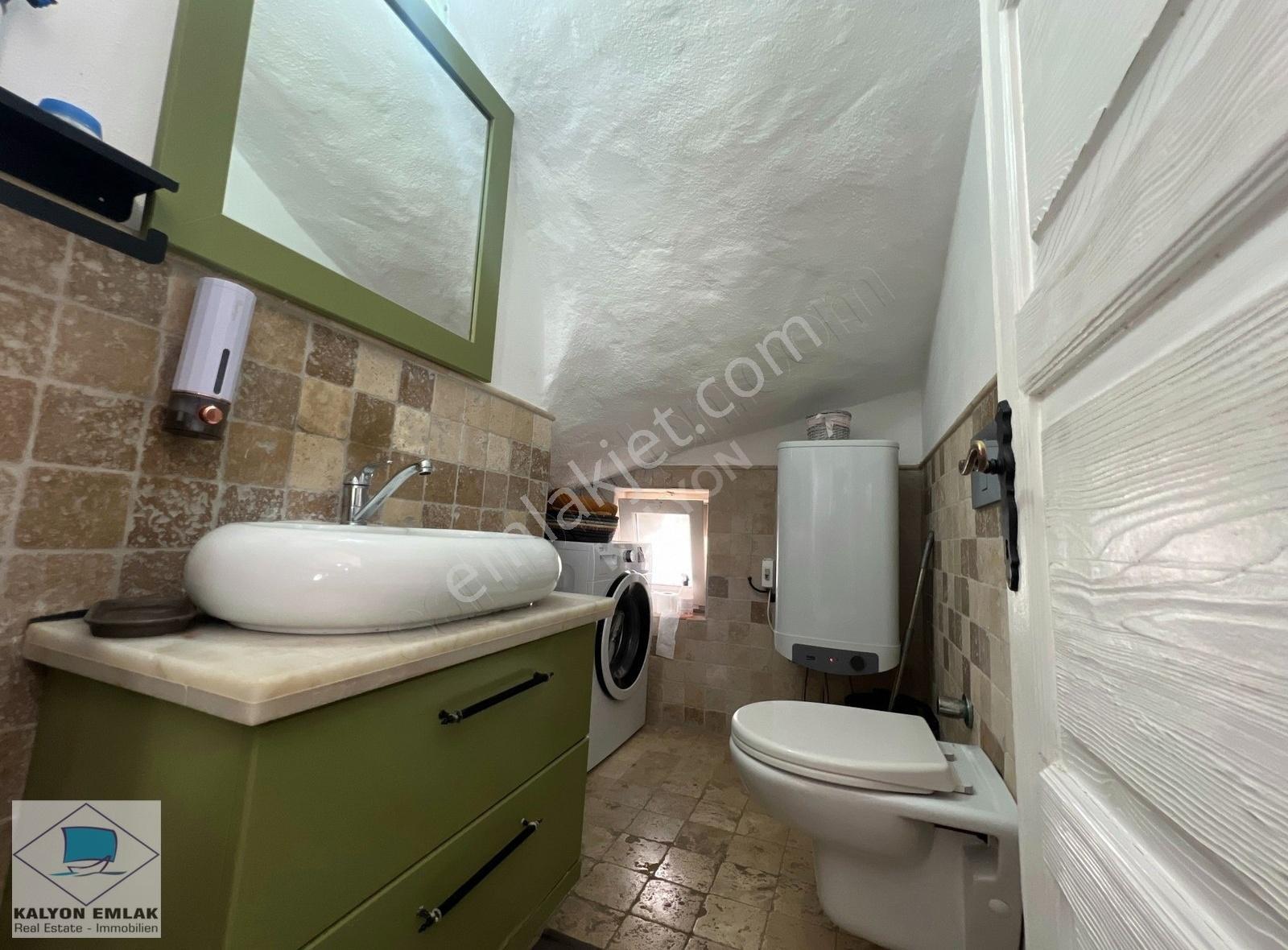 Alaçatı Merkezde Sezonda Kiralık Müstakil Havuzlu Lüx Villa - Görsel 5