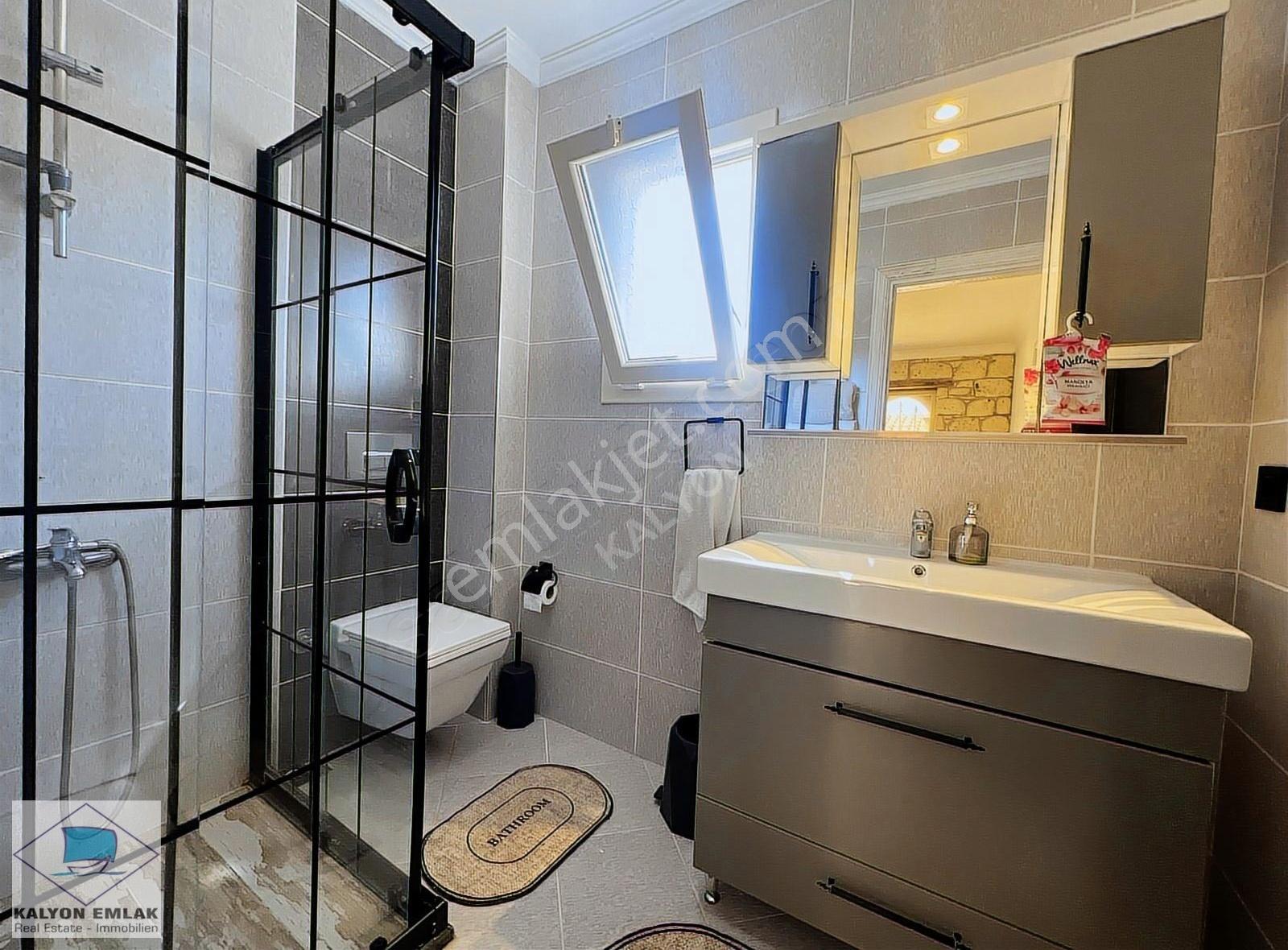 Alaçatı Merkezde Sezonda Kiralık Müstakil Havuzlu Lüx Villa - Görsel 15