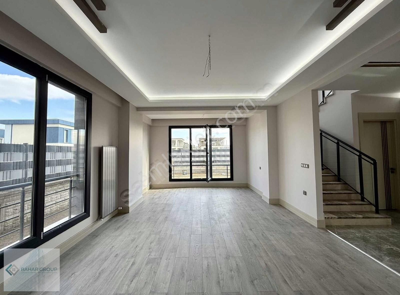 Melikgazi Gesi Fatih Satılık Villa İldem Avenır'da Satılık 4+1 Köşe Başı Villa